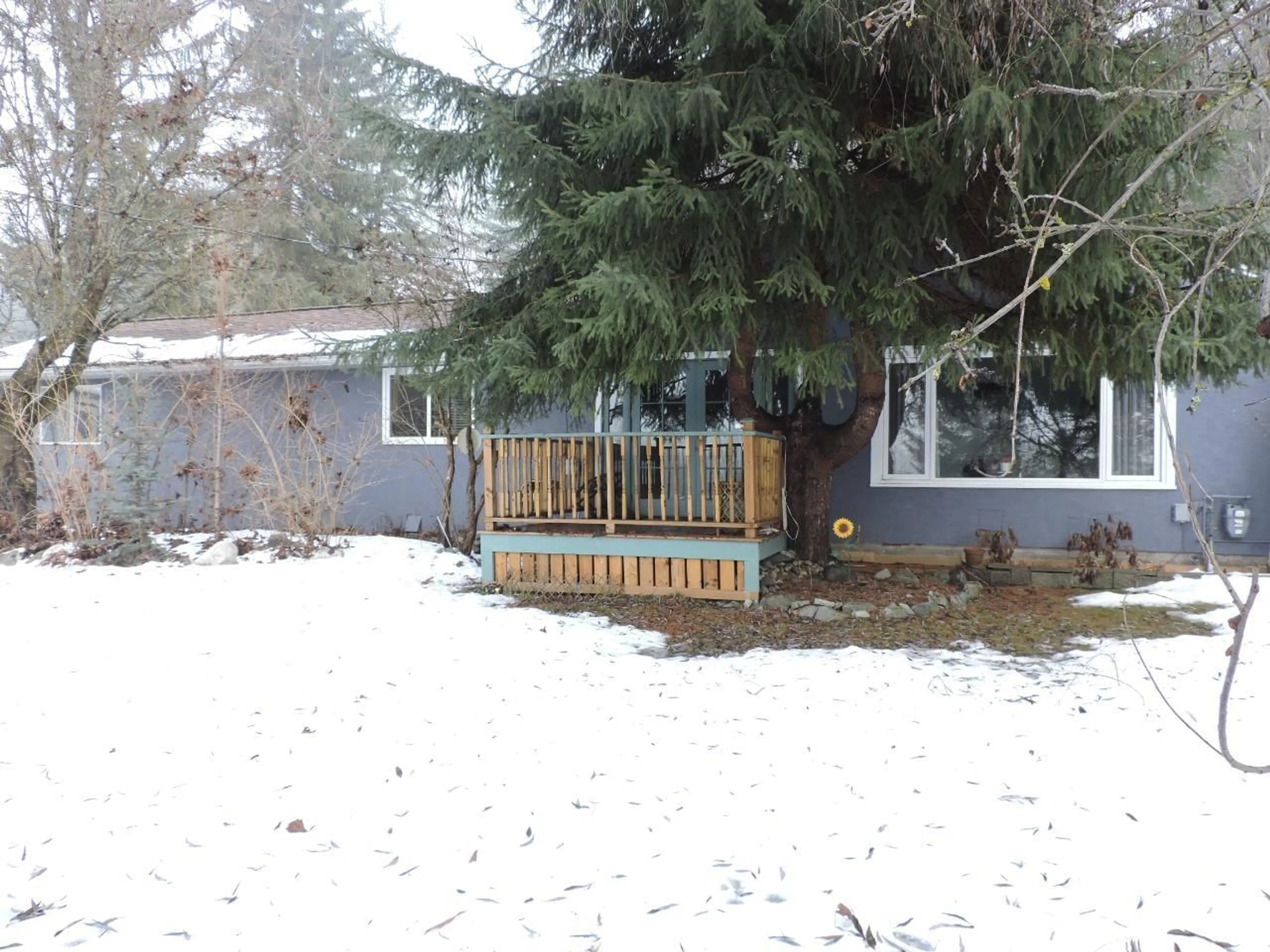 Outside view for 356 MARGUERITE AVENUE, Greenwood British Columbia V0H1J0