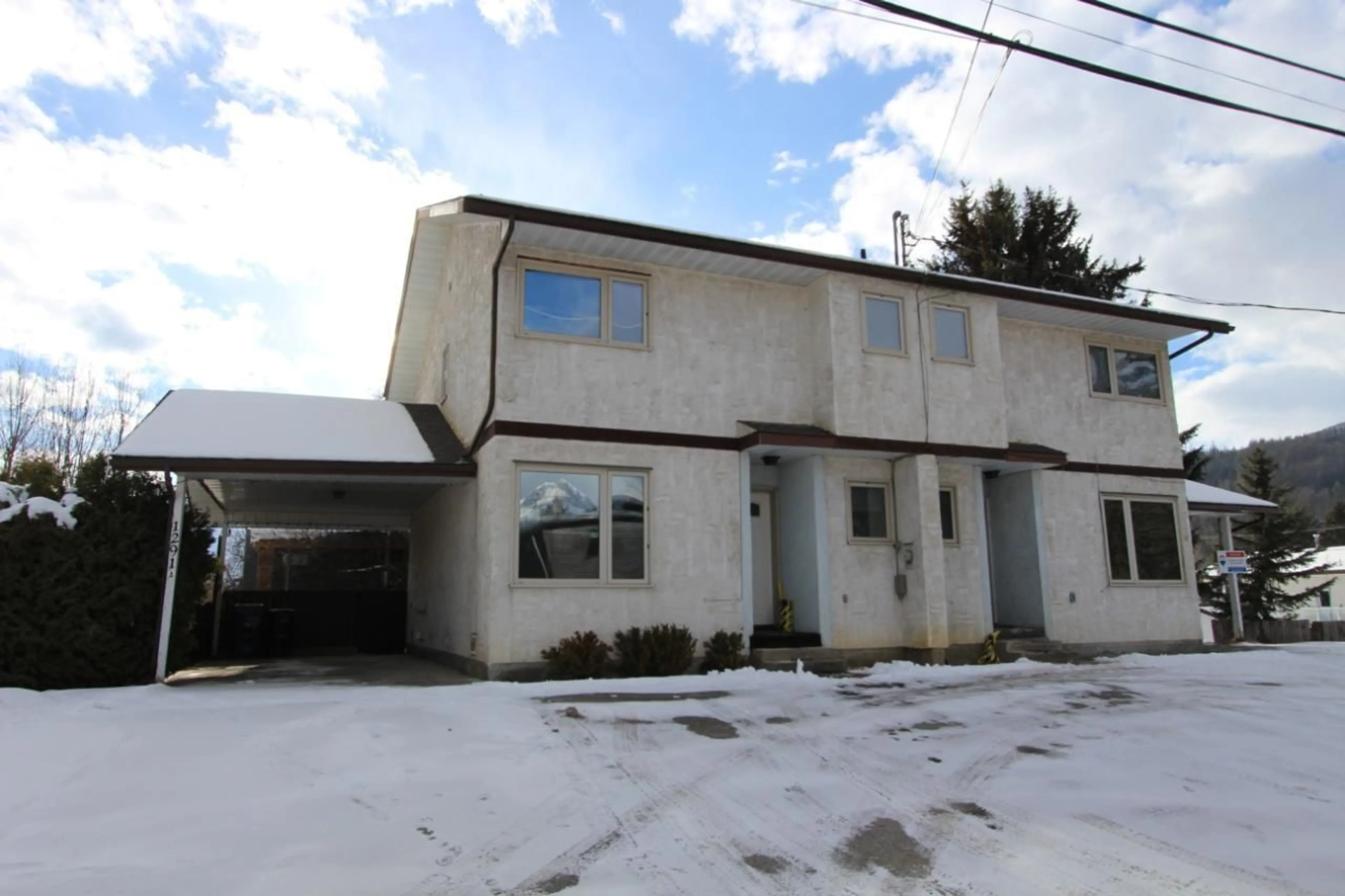 A pic from exterior of the house or condo for 1291 9TH AVENUE, Fernie British Columbia V0B1M0