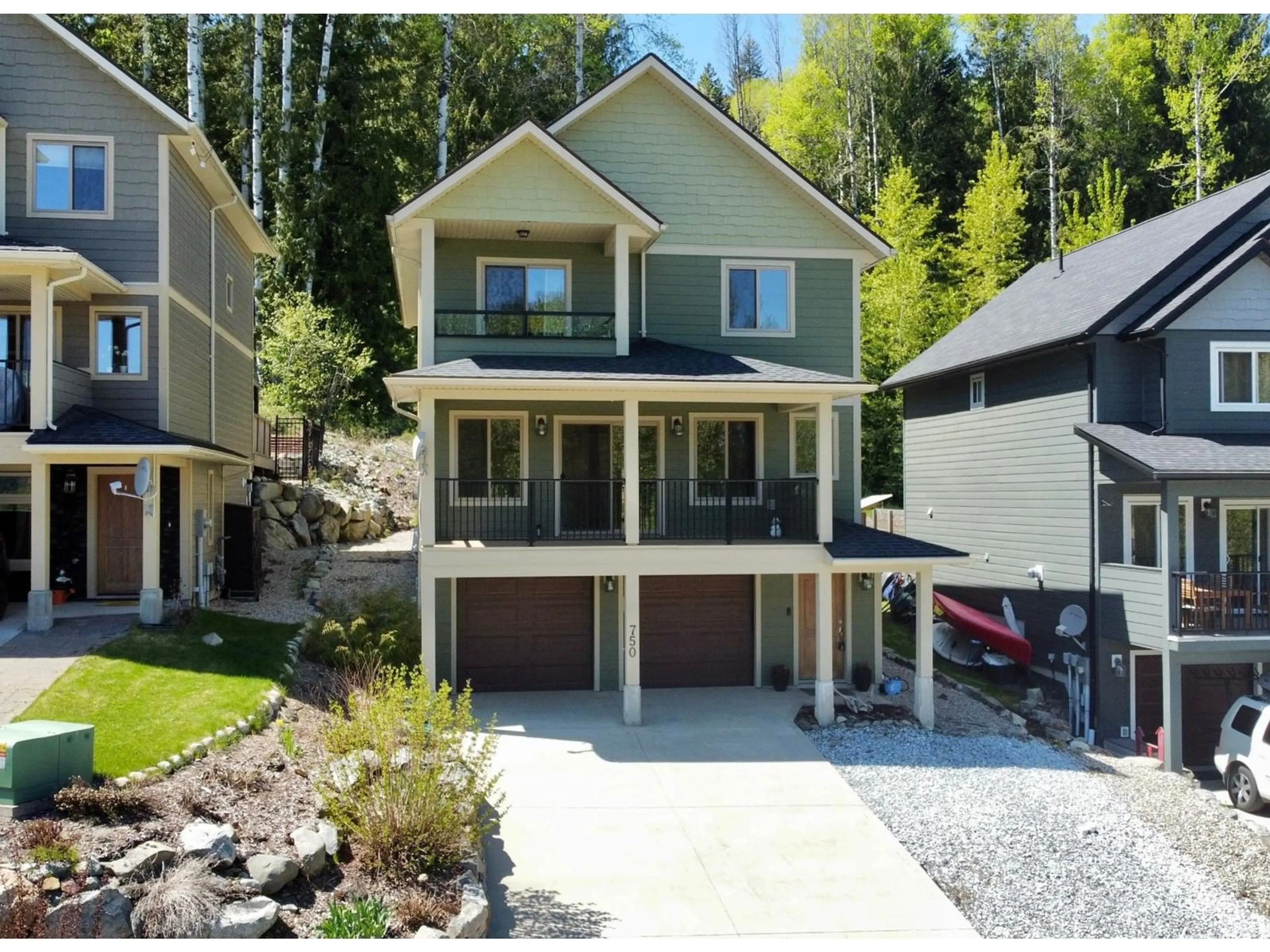 Frontside or backside of a home for 750 REDSTONE DRIVE, Rossland British Columbia V0G1Y0