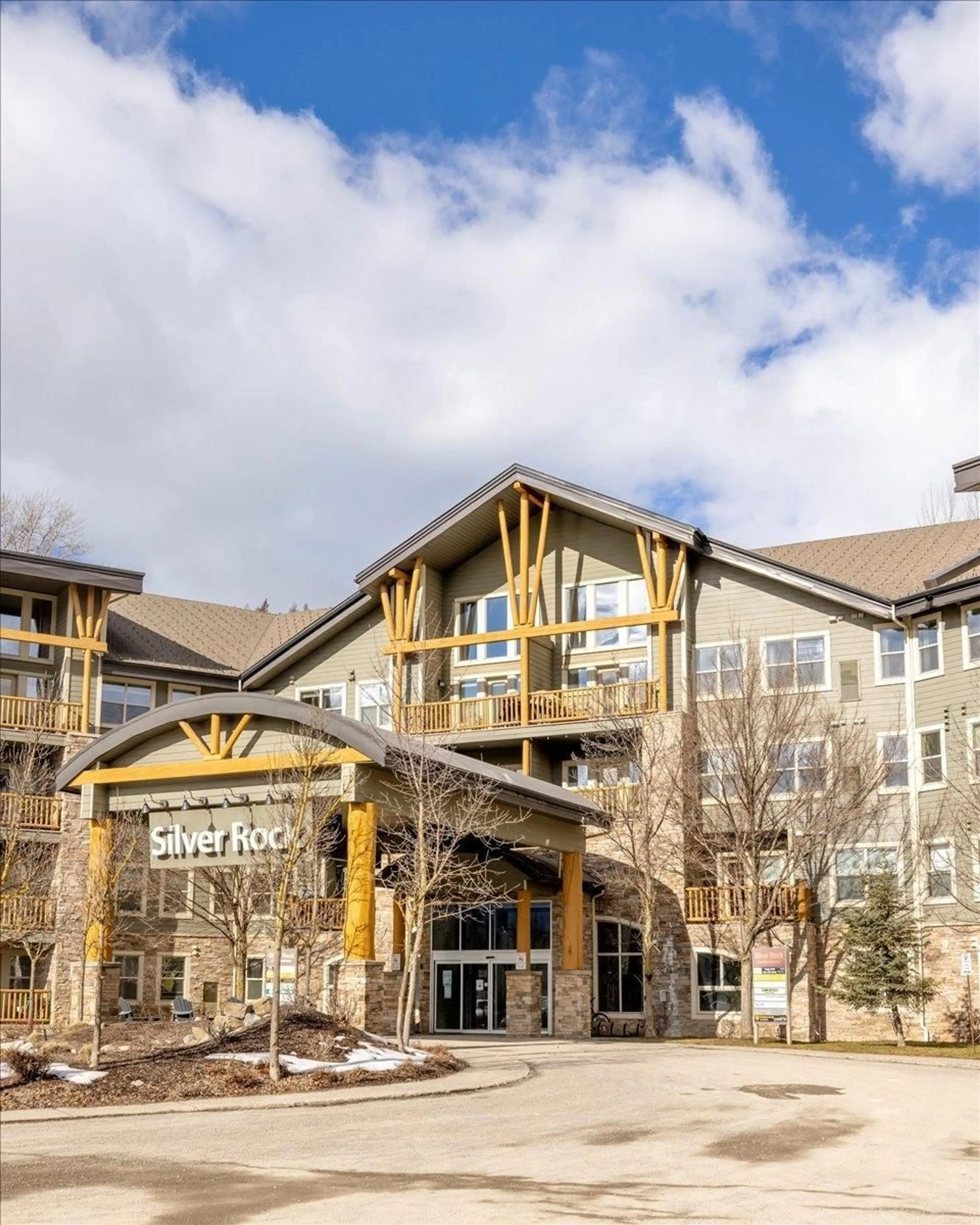 A pic from exterior of the house or condo, the front or back of building for 1500 MCDONALD Avenue Unit# 201, Fernie British Columbia V0B1M1