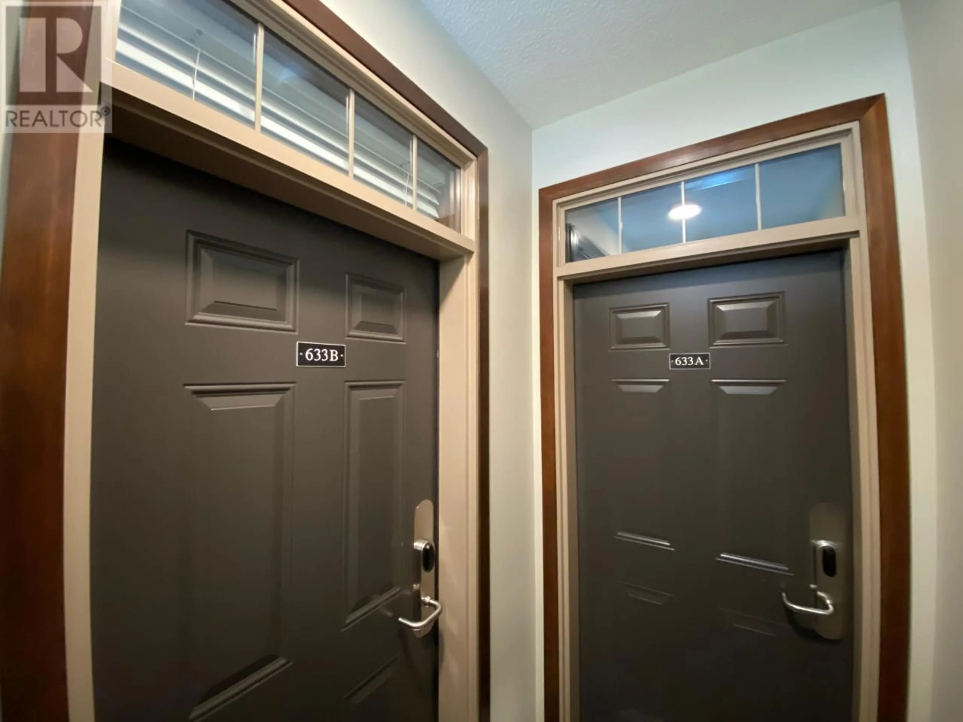 Indoor entryway for 633D - 600 BIGHORN BOULEVARD, Radium Hot Springs British Columbia V0A1M0