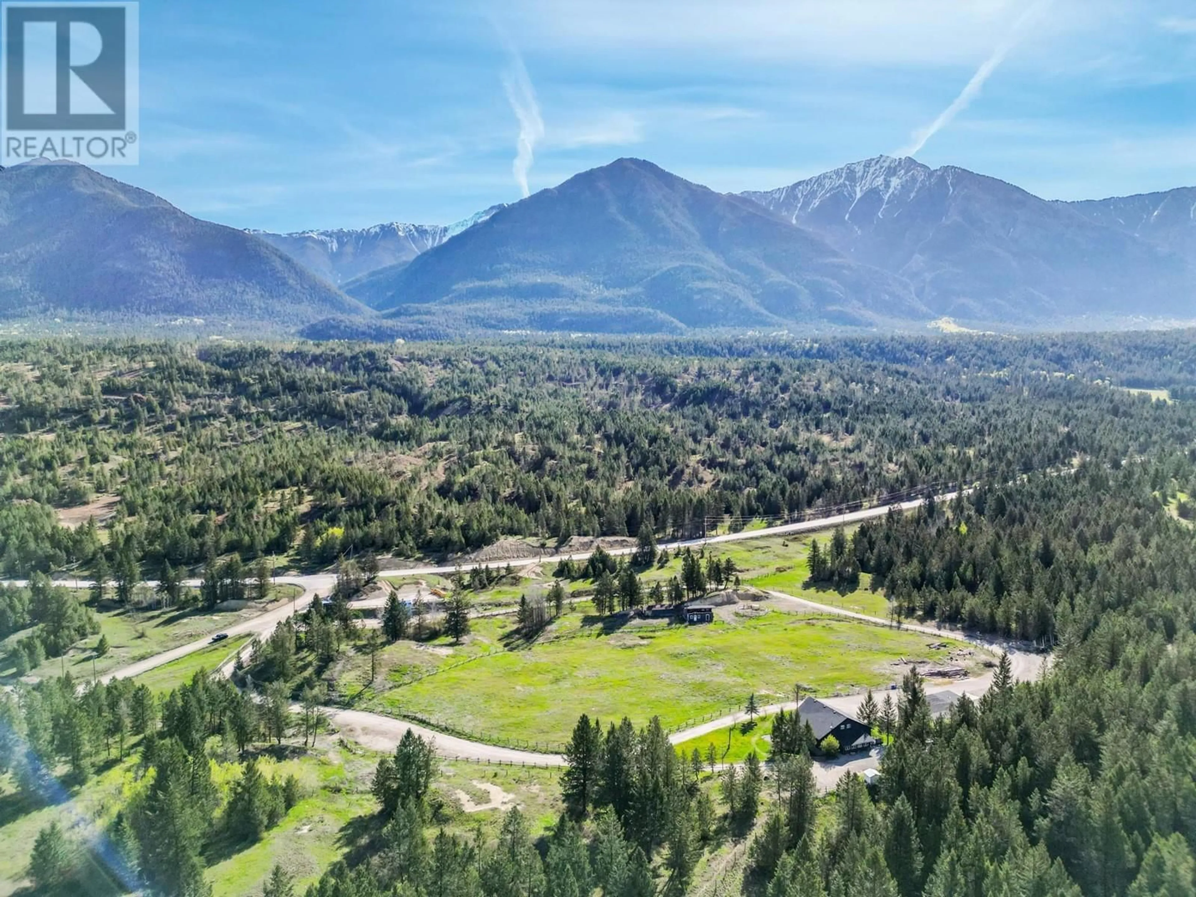 A pic from outside/outdoor area/front of a property/back of a property/a pic from drone, mountain view for 5991 EDGEWATER SOUTH APPROACH ROAD, Edgewater British Columbia V0A1E0