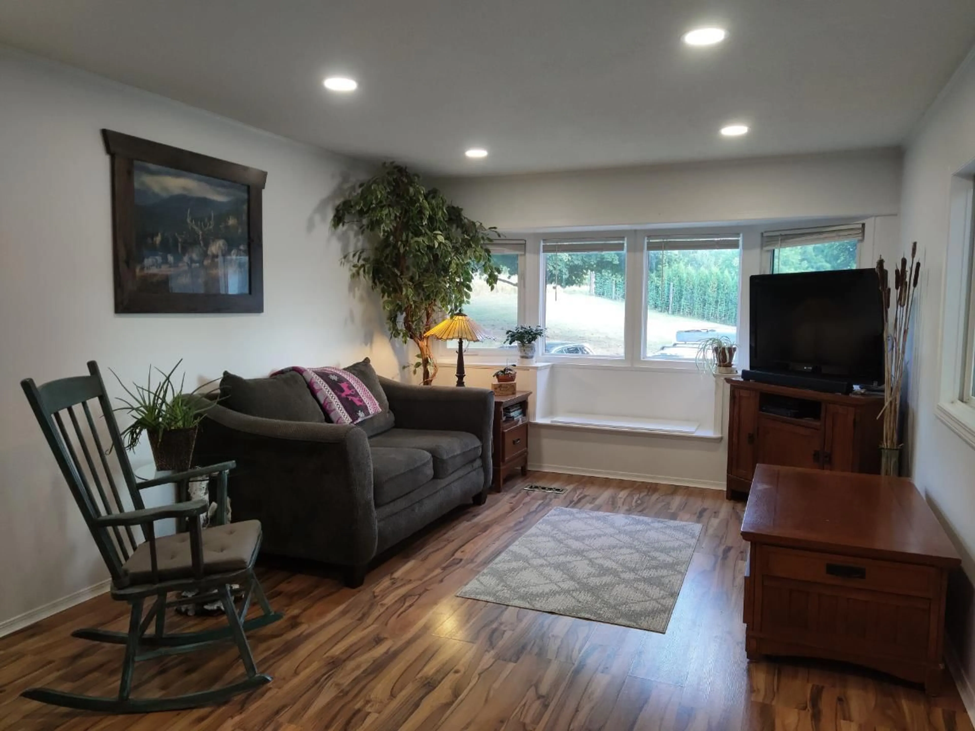 Living room for 480 HURRY ROAD, Creston British Columbia V0B1G2