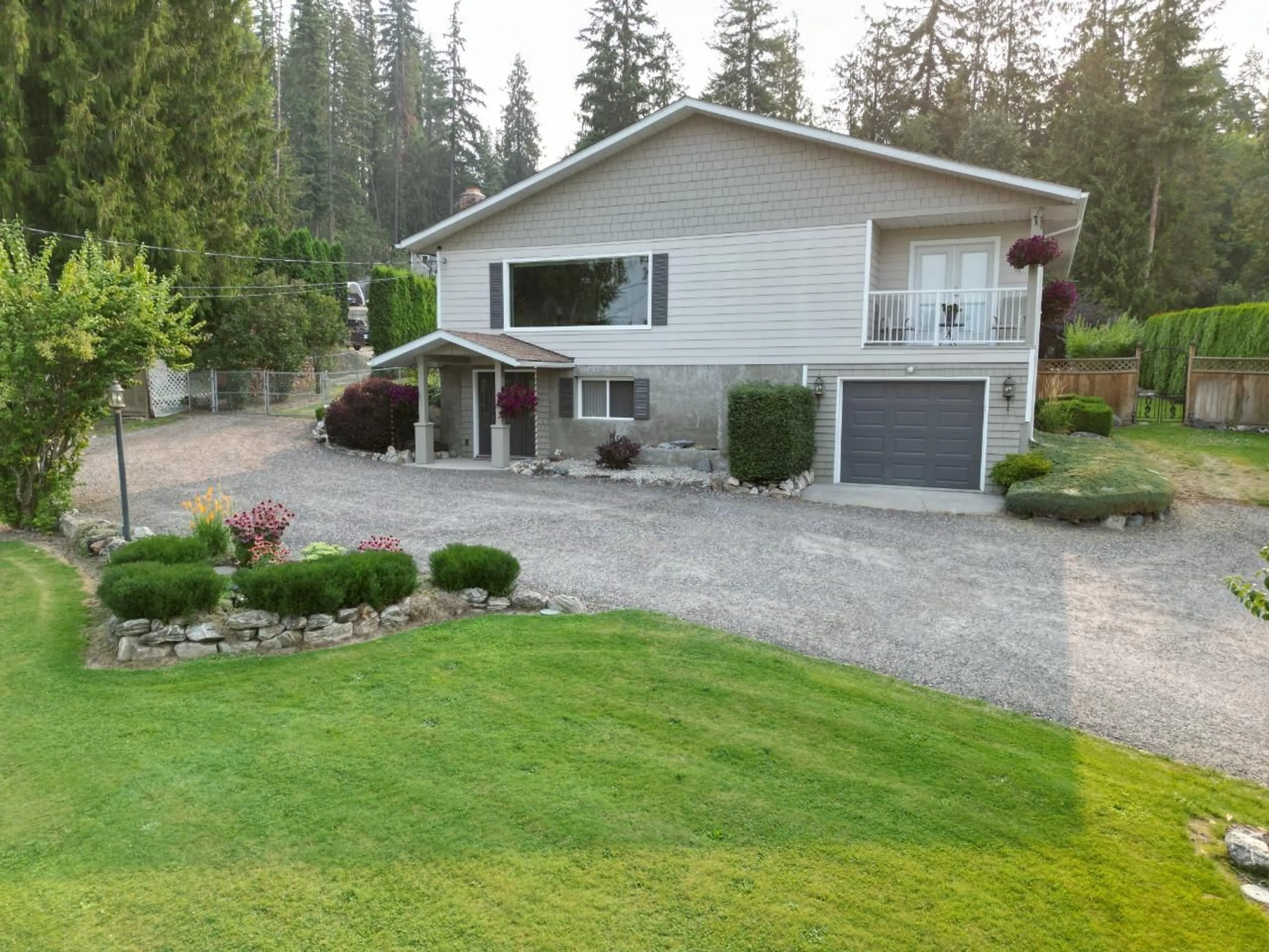 Patio for 307 NELSON AVENUE, Nakusp British Columbia V0G1R0