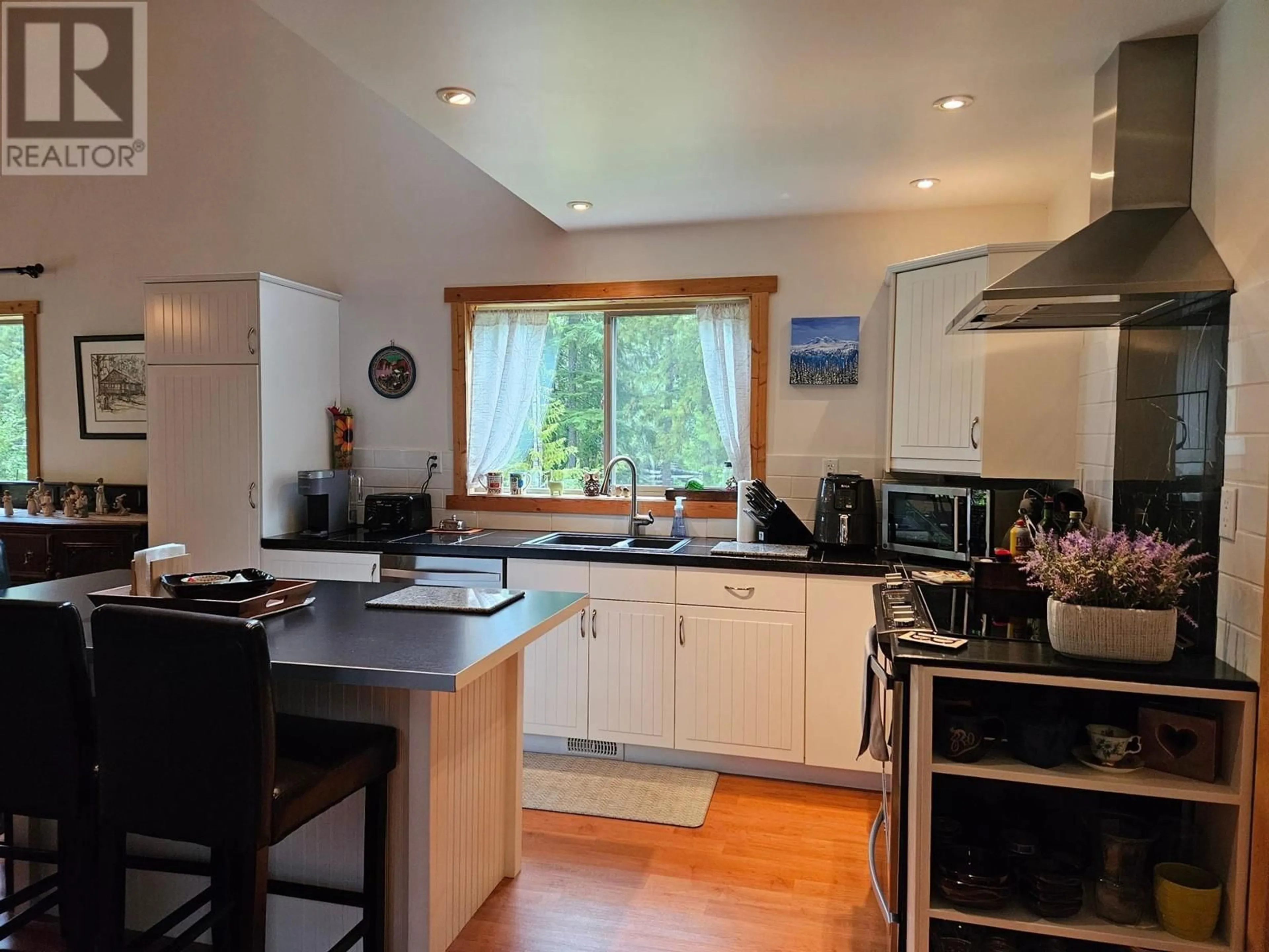 Unknown for 153 WILDWOOD ROAD, Nakusp British Columbia V0G1R1