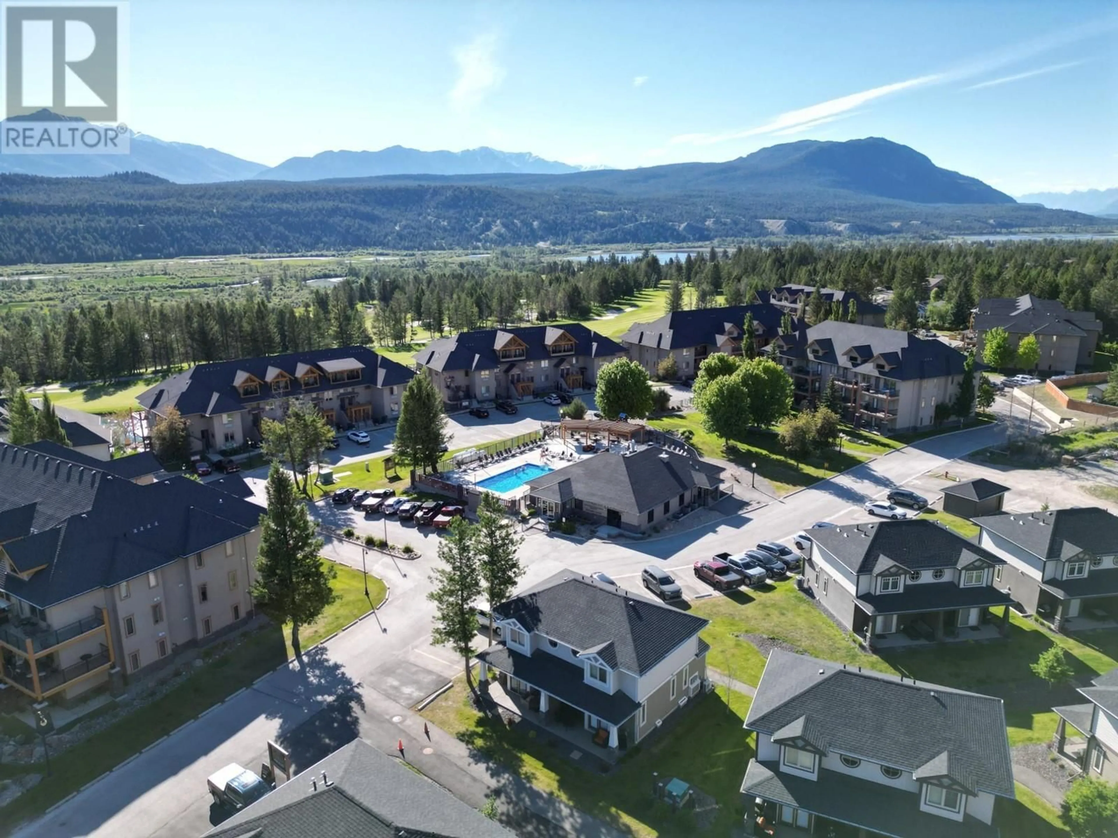 A pic from outside/outdoor area/front of a property/back of a property/a pic from drone, mountain view for 425 B - 400 BIGHORN BOULEVARD, Radium Hot Springs British Columbia V0A1M0
