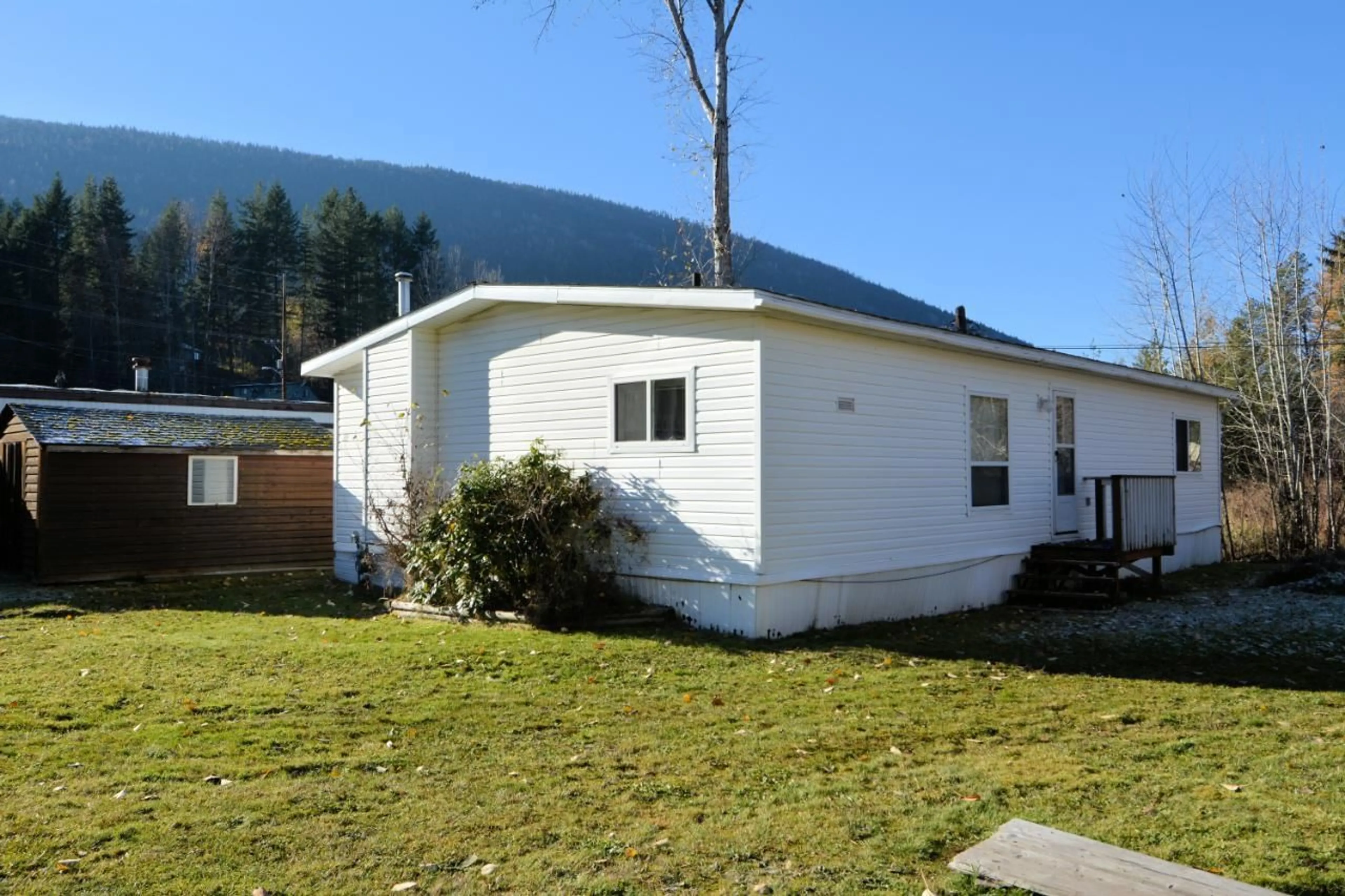 Frontside or backside of a home for 22 - 1000 INNES STREET W, Nelson British Columbia V1L7A3