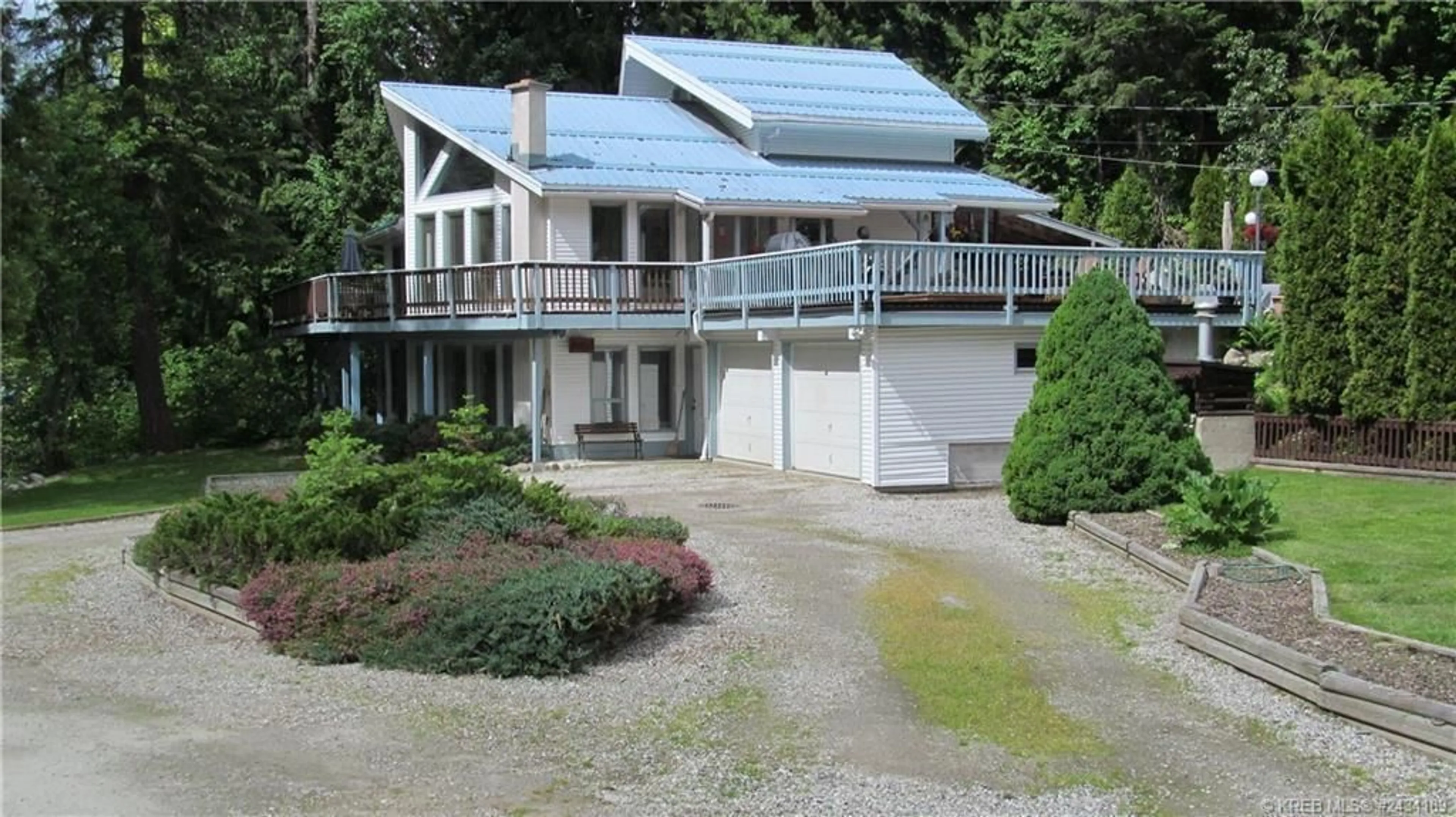 Frontside or backside of a home, cottage for 3433 6 Highway, Nelson British Columbia V1L6Z4