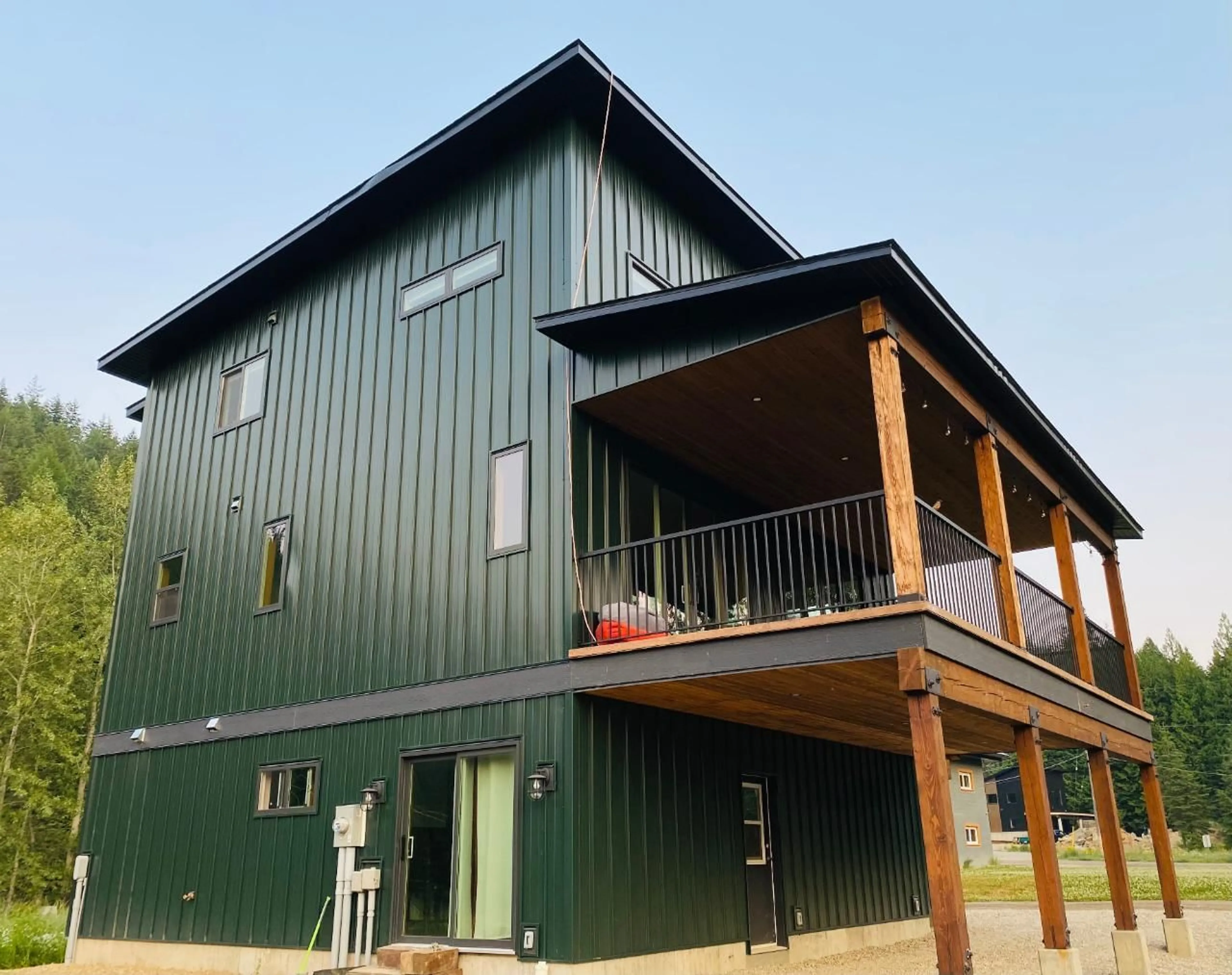 Frontside or backside of a home, the front or back of building for 205 JOLIFFE Way, Rossland British Columbia V0G1Y0