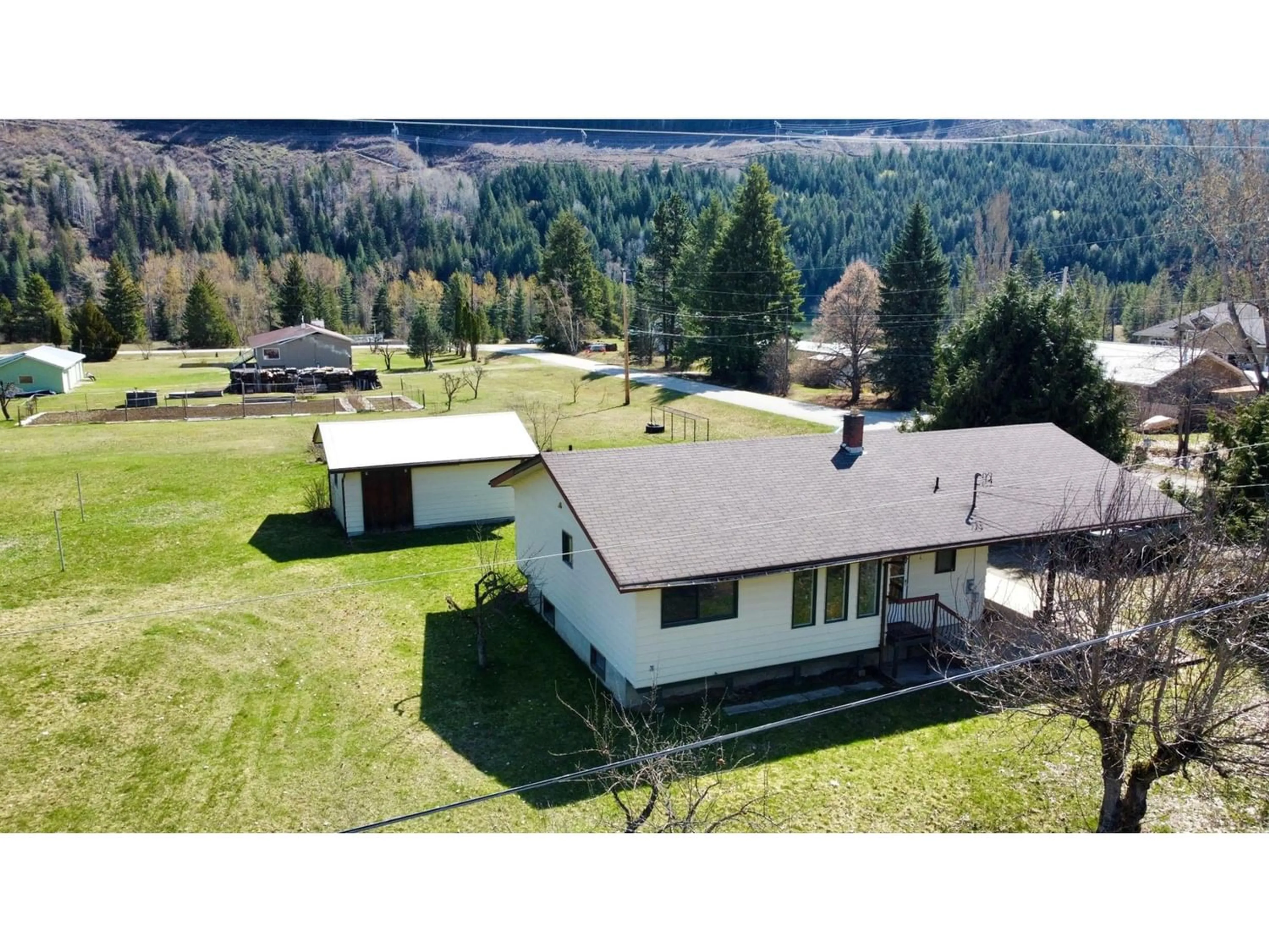 Frontside or backside of a home for 2505 SHOREACRES ROAD, Shoreacres British Columbia V1N4P6