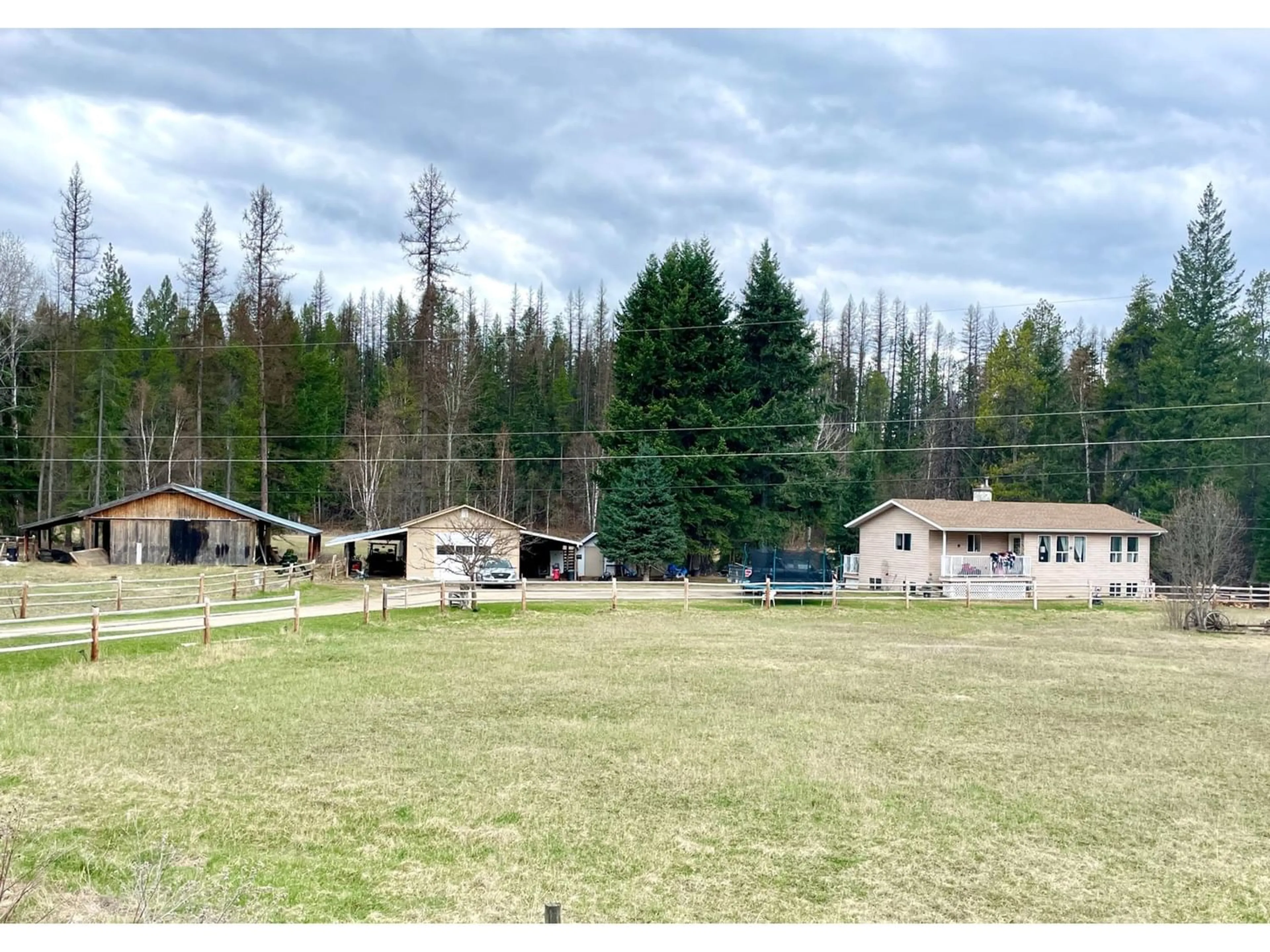 Frontside or backside of a home, cottage for 2690 PEASLEY Road, Jaffray British Columbia V0B1T3