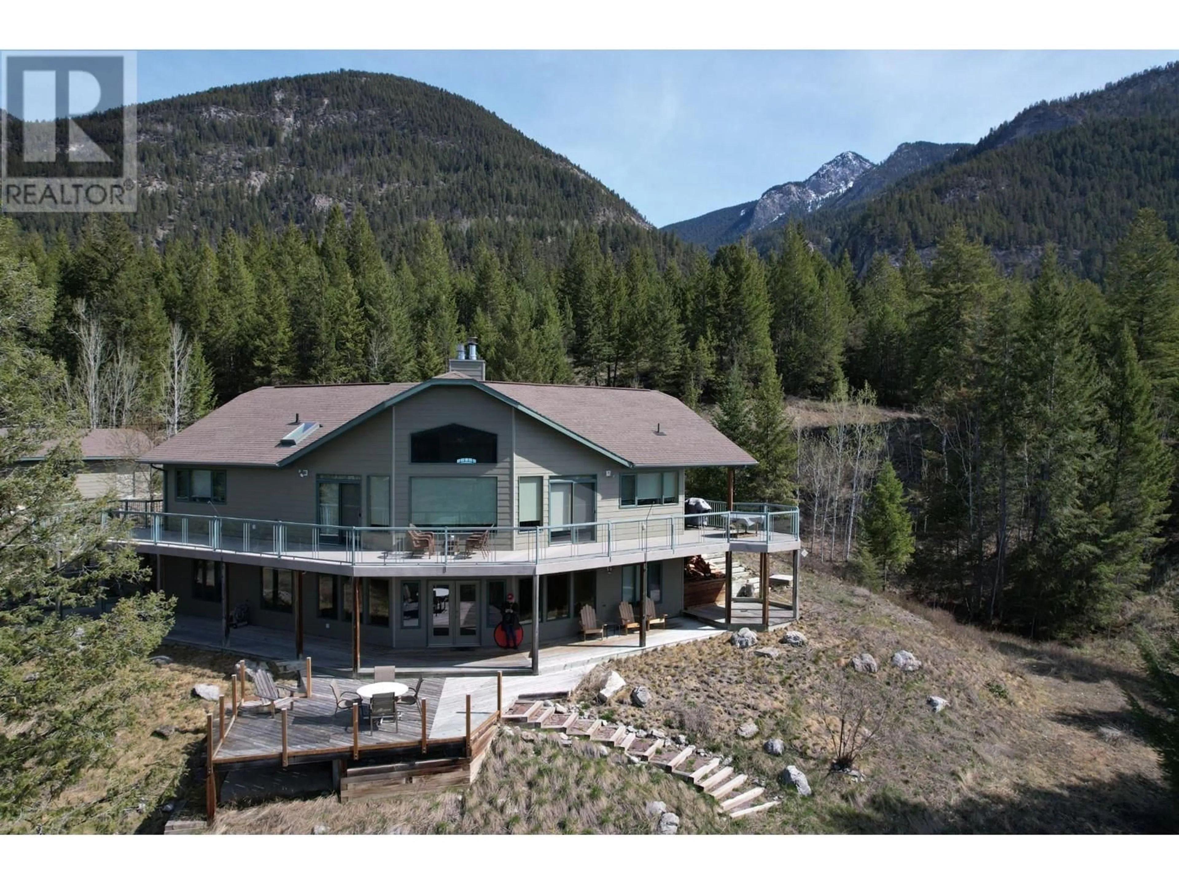 A pic from outside/outdoor area/front of a property/back of a property/a pic from drone, mountain view for 2360/2380 95 HIGHWAY, Spillimacheen British Columbia V0A1P0