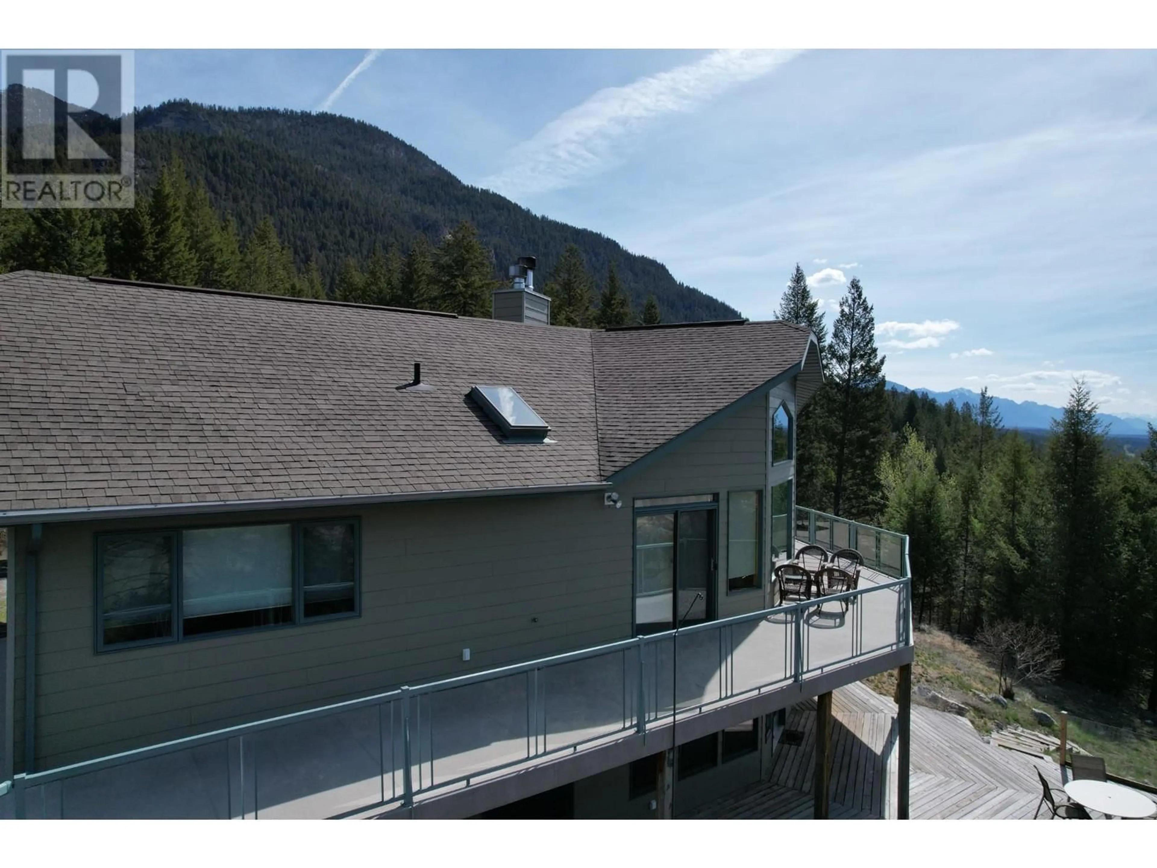 A pic from outside/outdoor area/front of a property/back of a property/a pic from drone, mountain view for 2360/2380 95 HIGHWAY, Spillimacheen British Columbia V0A1P0