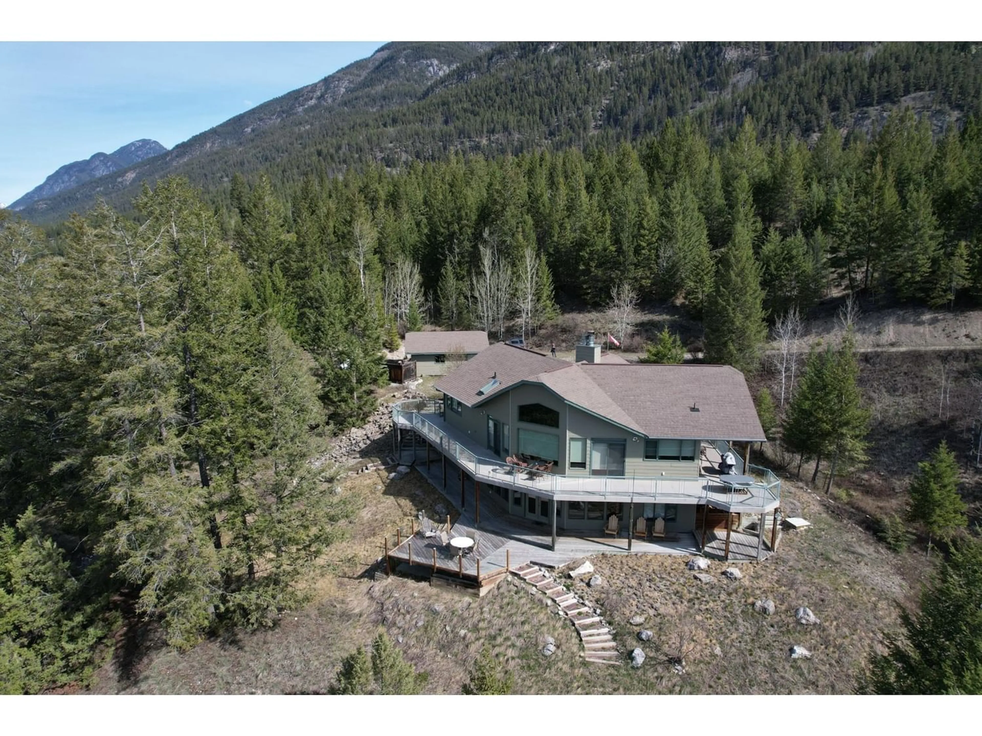 Frontside or backside of a home, cottage for 2360/2380 95 Highway, Spillimacheen British Columbia V0A1P0