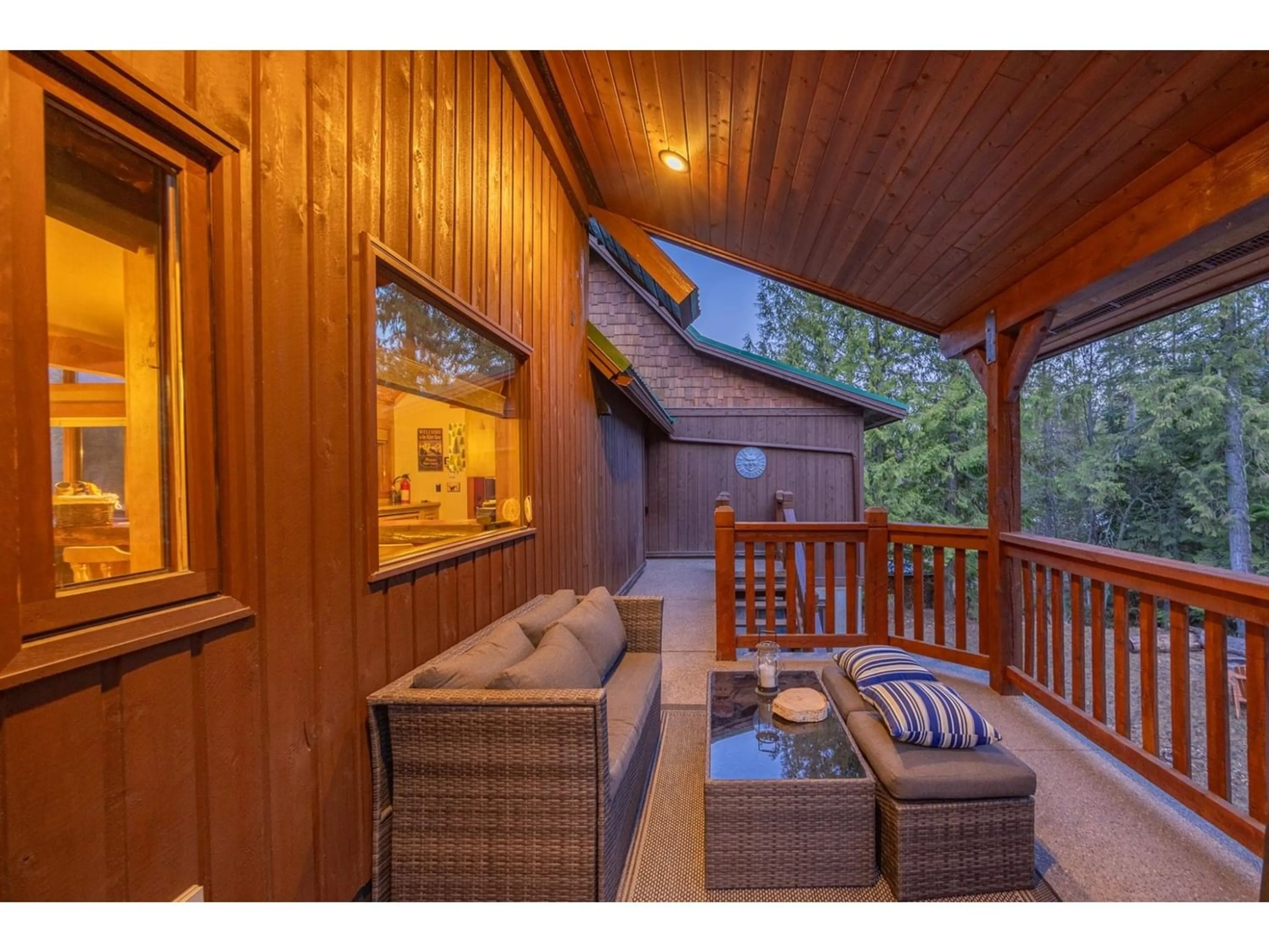 Patio, cottage for 4516 TIMBERLINE Crescent, Fernie British Columbia V0B1M6