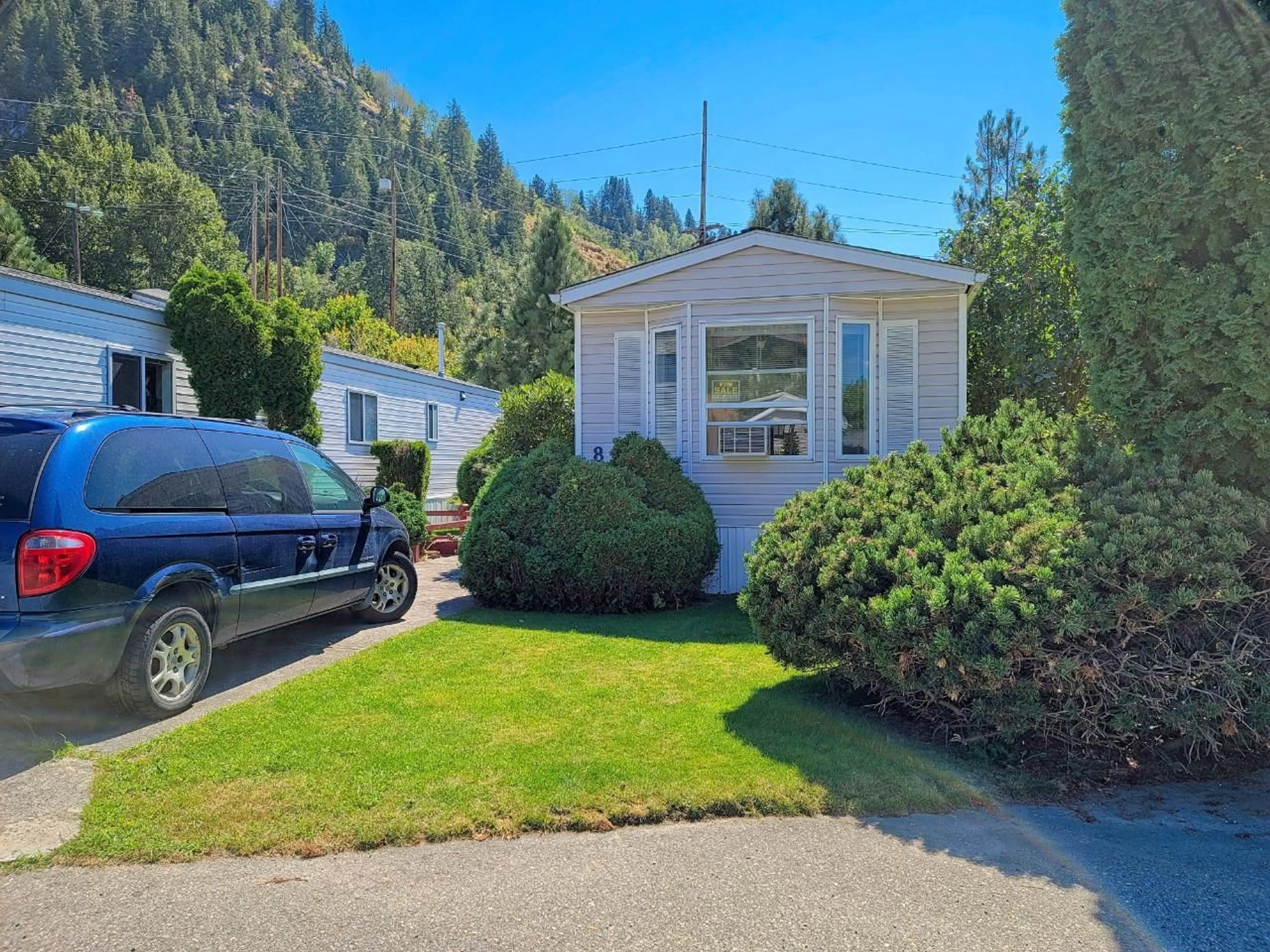 A pic from exterior of the house or condo for 8 - 651 ROSEDALE ROAD, Castlegar British Columbia V1N4L2