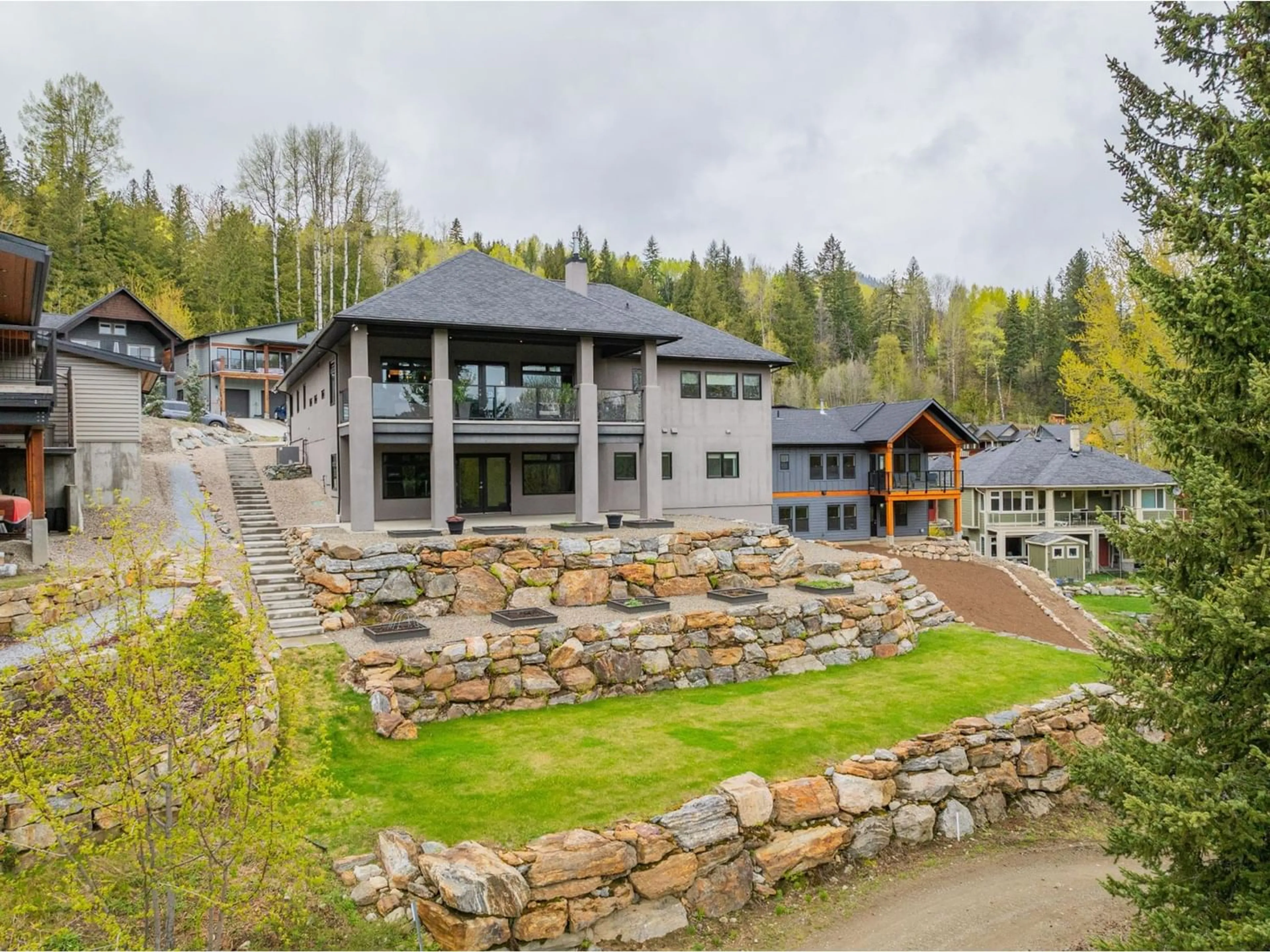 Frontside or backside of a home for 735 REDSTONE DRIVE, Rossland British Columbia V0G1Y0