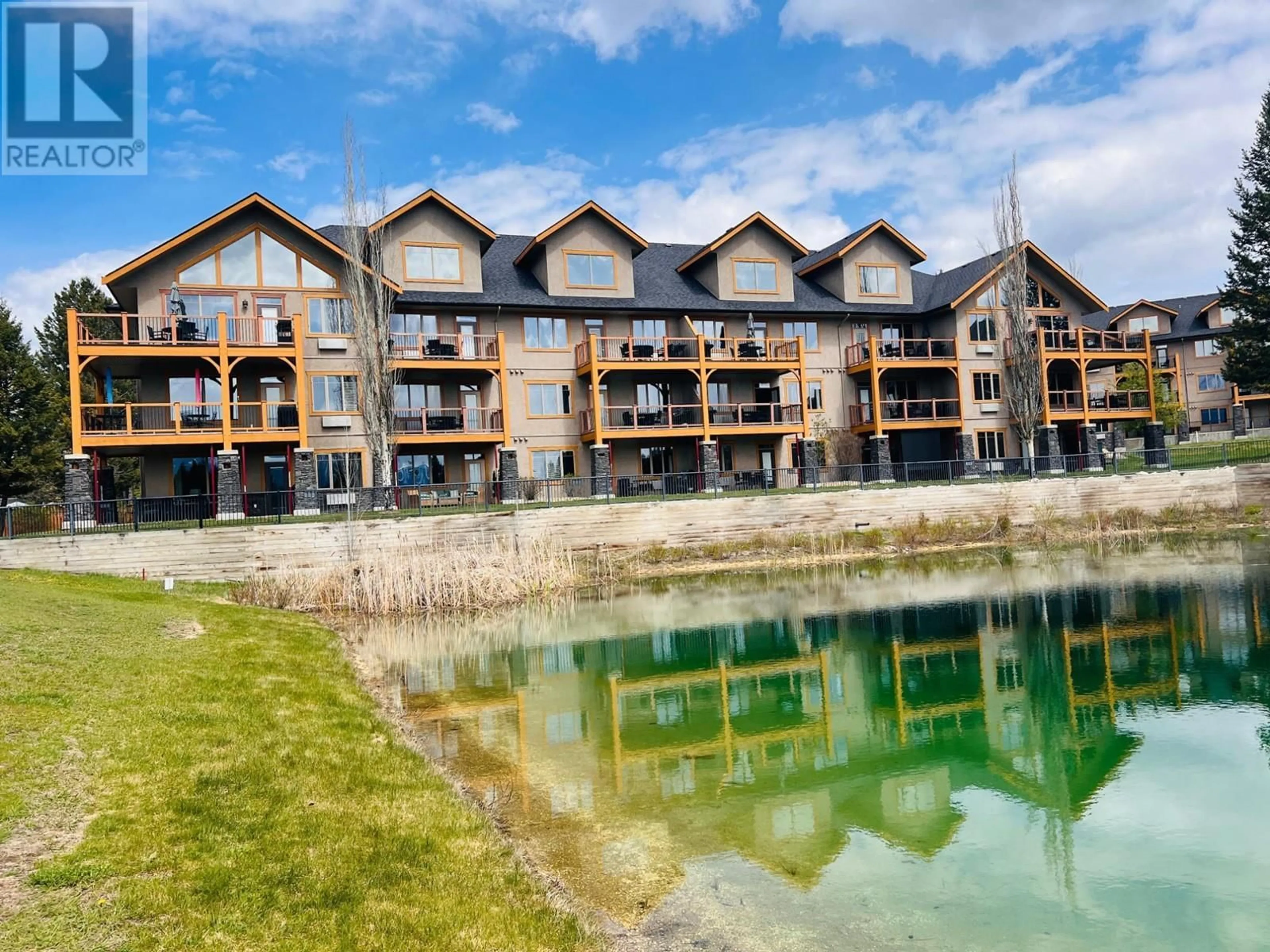 A pic from outside/outdoor area/front of a property/back of a property/a pic from drone, water/lake/river/ocean view for 822c - 800 BIGHORN BOULEVARD, Radium Hot Springs British Columbia V0A1M0