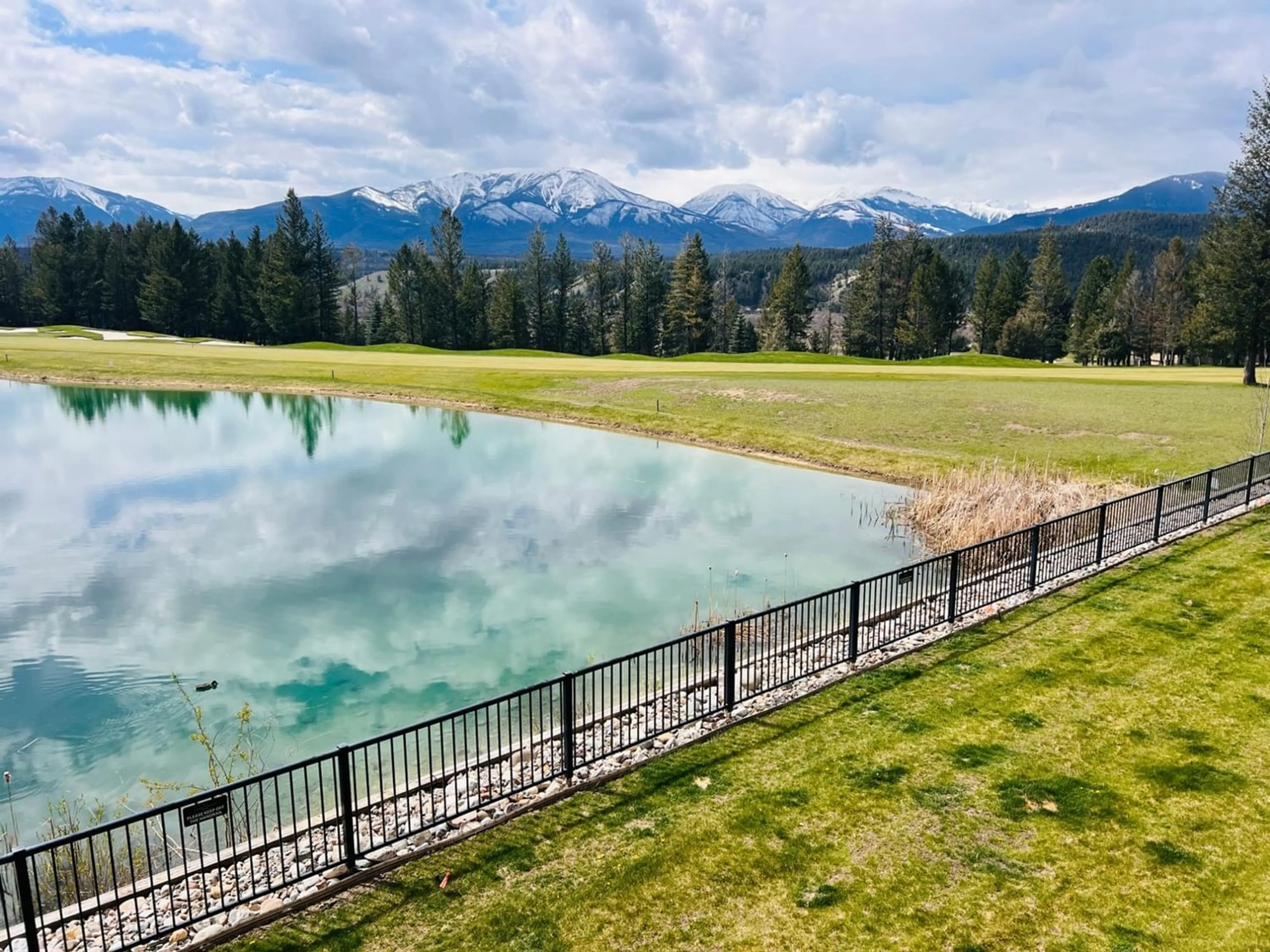 Fenced yard for 822c - 800 BIGHORN BOULEVARD, Radium Hot Springs British Columbia V0A1M0