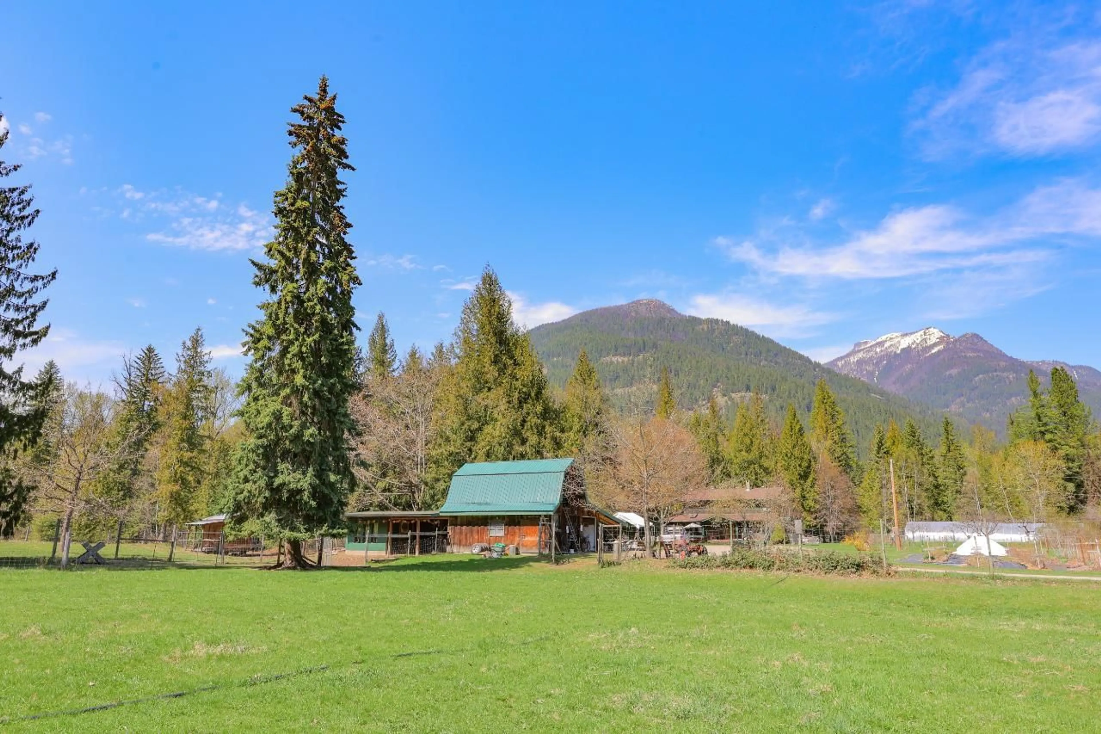 Outside view for 4038 WOYKIN ROAD, Passmore British Columbia V0G2J0