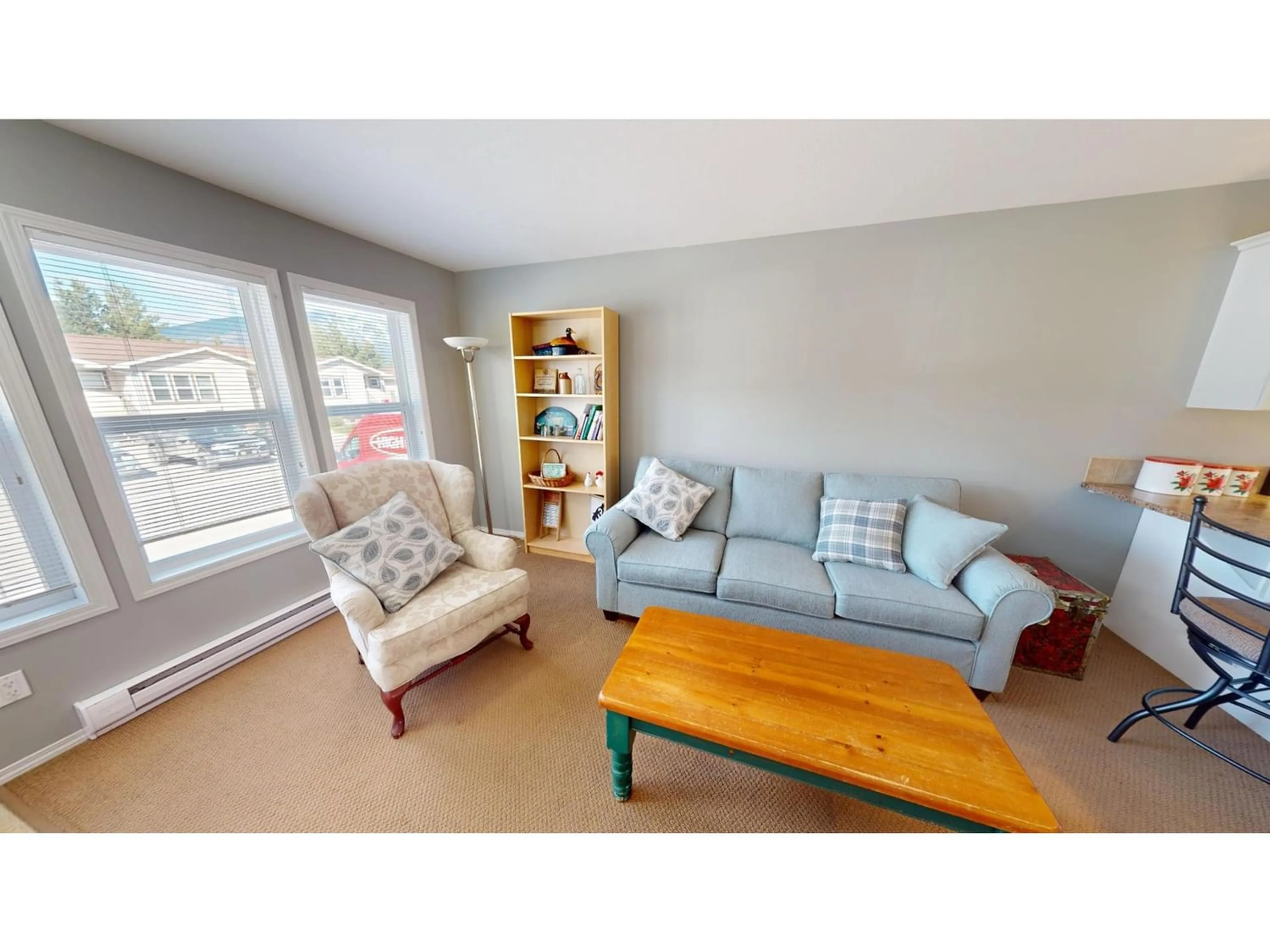 Living room for 8912 DOHERTY STREET, Canal Flats British Columbia V0B1B0