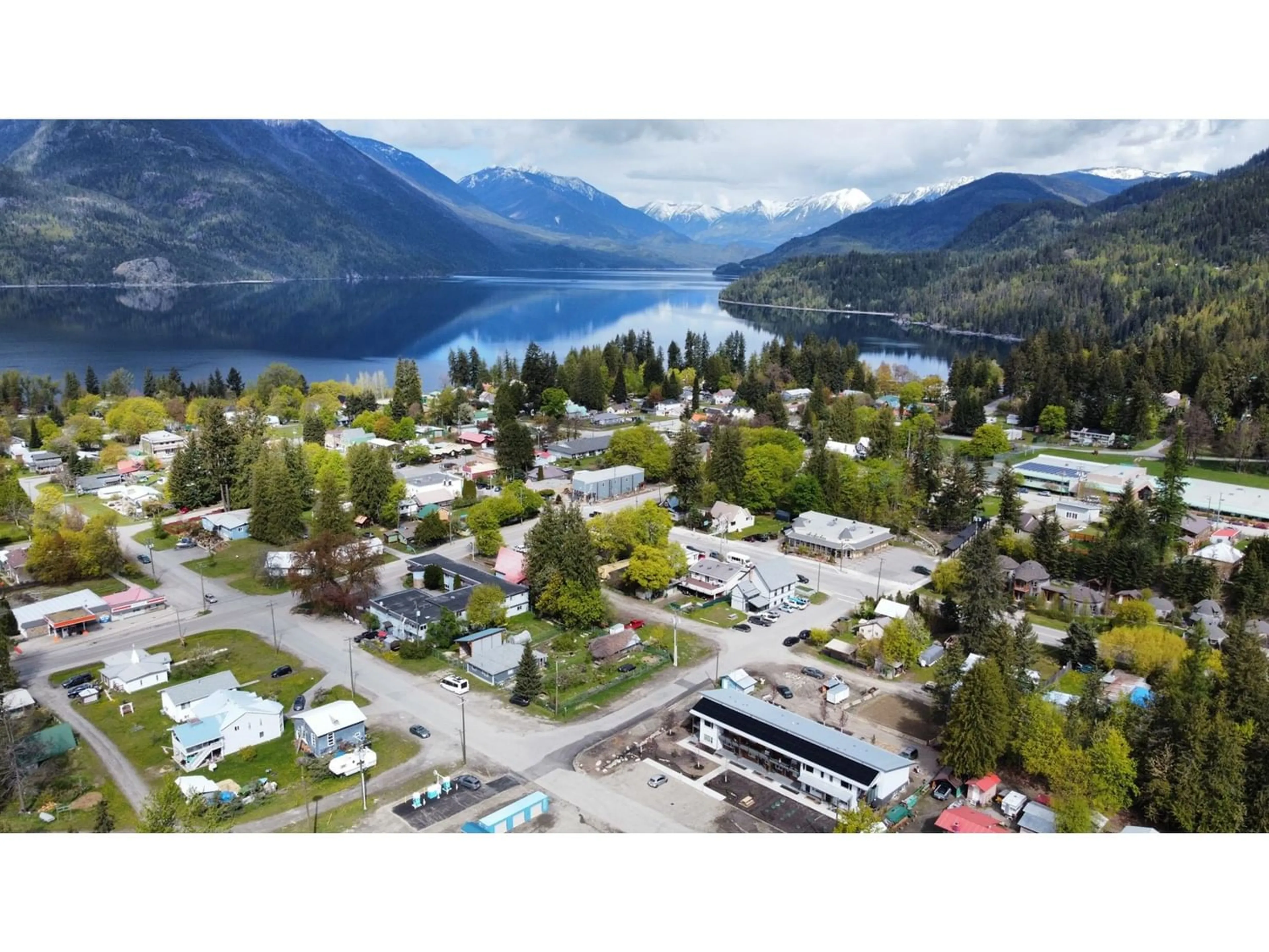 Lakeview for 516 SLOCAN AVENUE, New Denver British Columbia V0G1S0