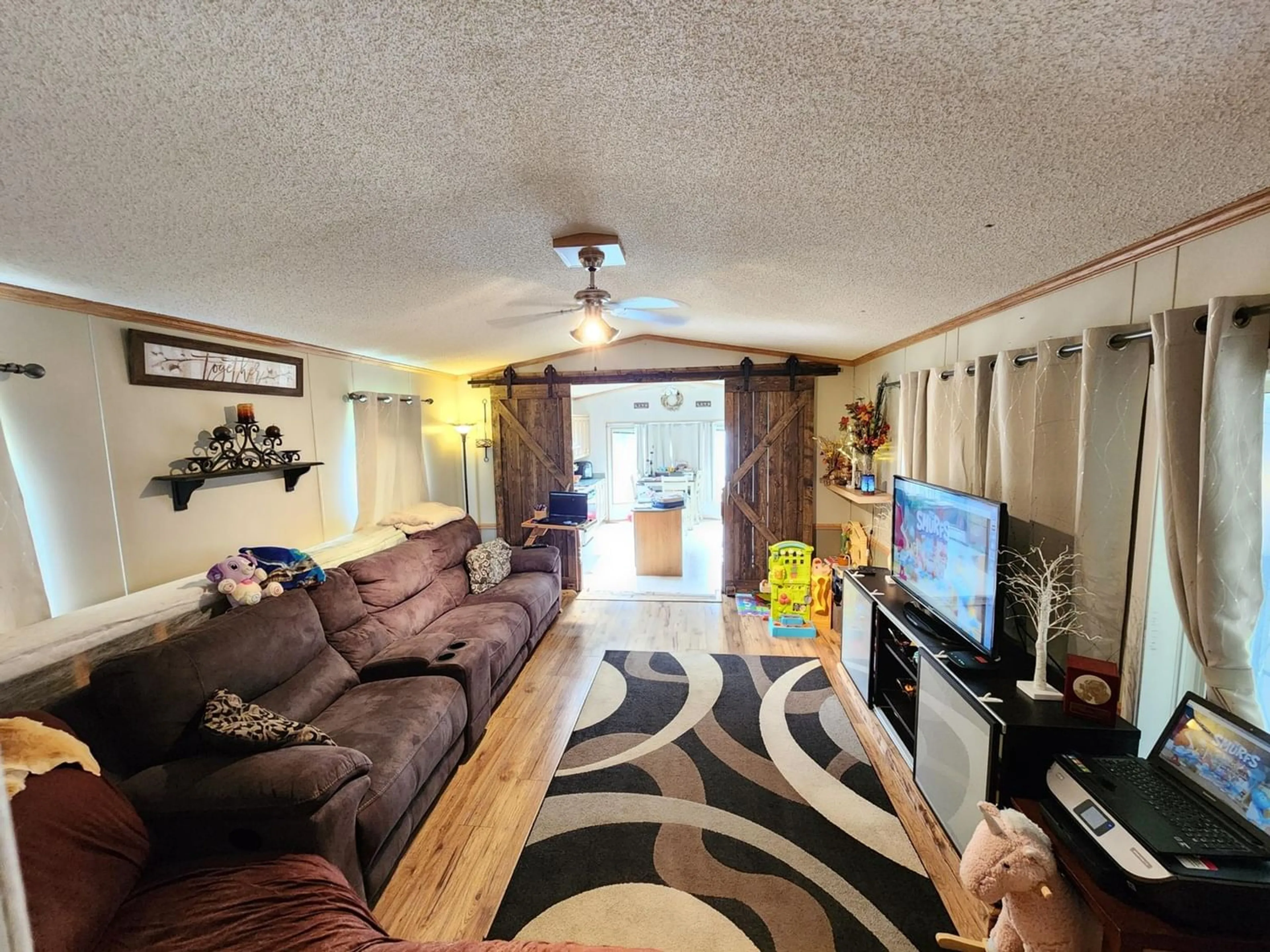Living room for 574 MCCORMACK ROAD, Burton British Columbia V0G1R0