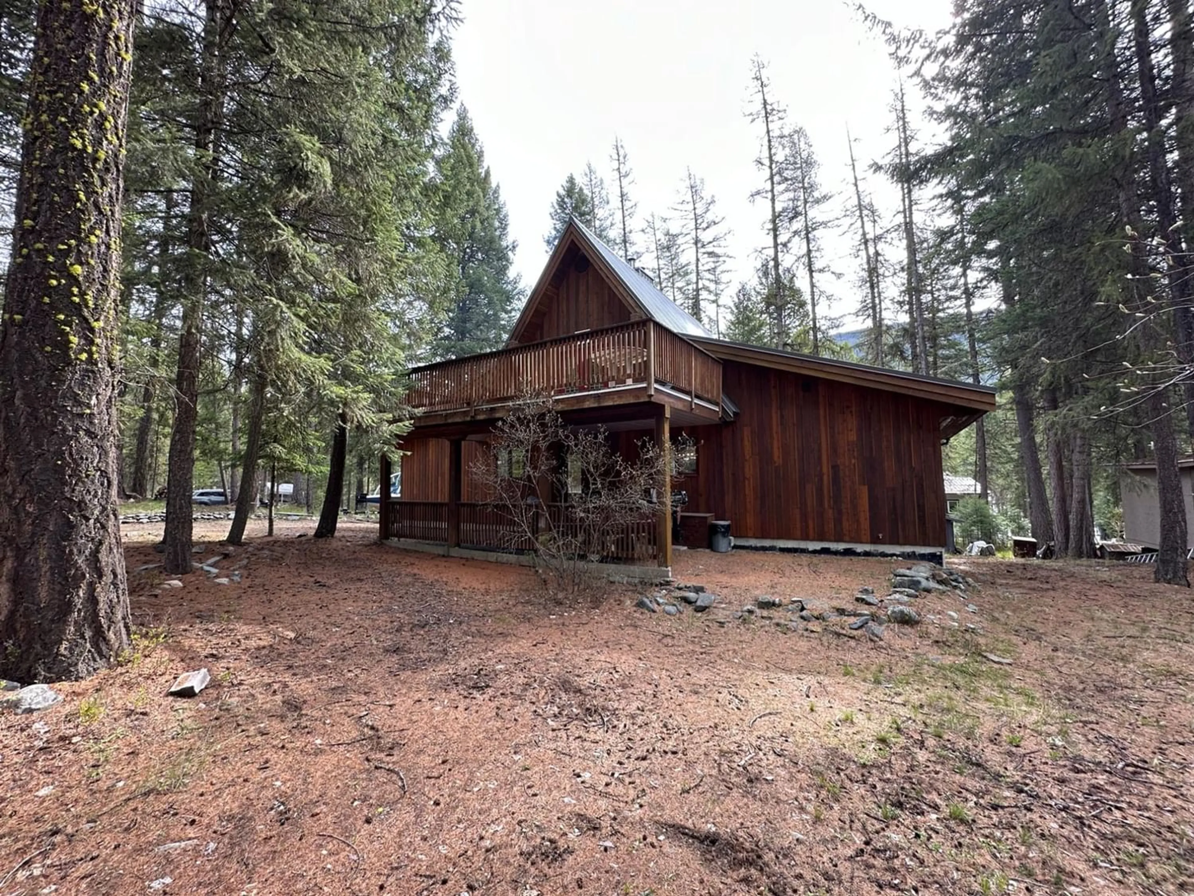 Frontside or backside of a home, the street view for 9653 MOYIE SHORES ESTATES Road, Moyie British Columbia V0B2A0