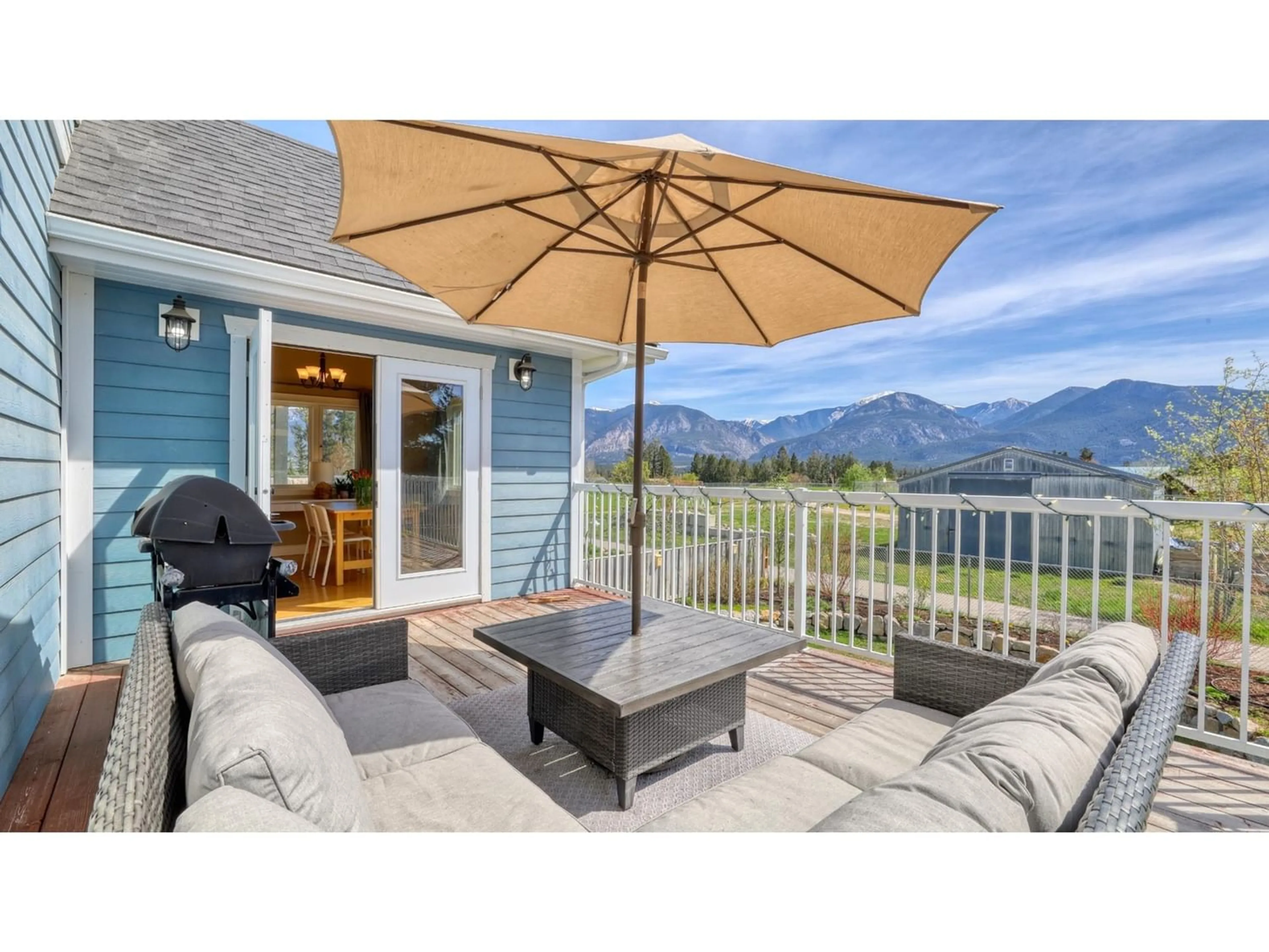 Patio for 1371 CANTERBURY WAY, Invermere British Columbia V0A1K4