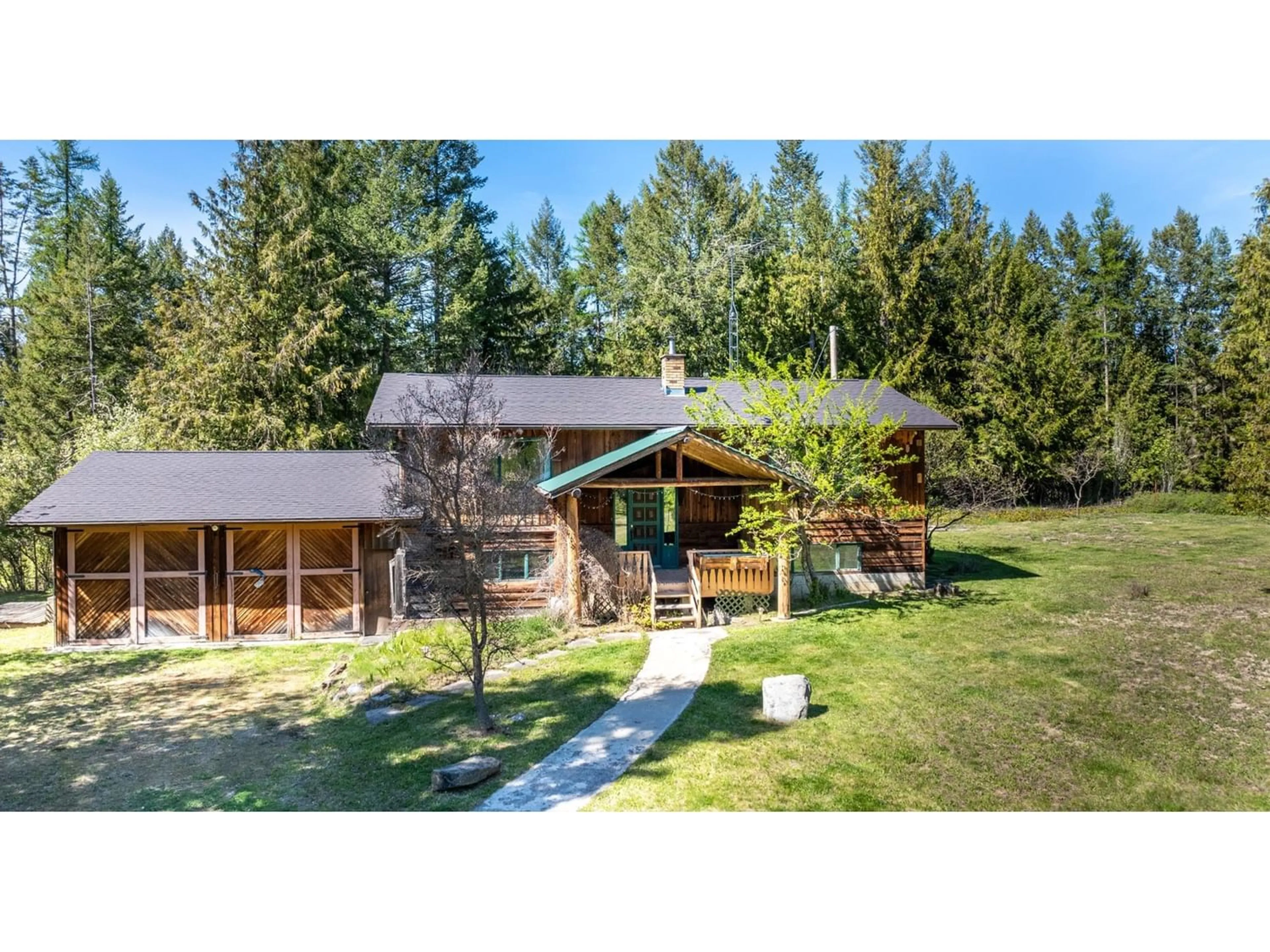 Cottage for 2327 PORTHILL ROAD, Lister British Columbia V0B1G2