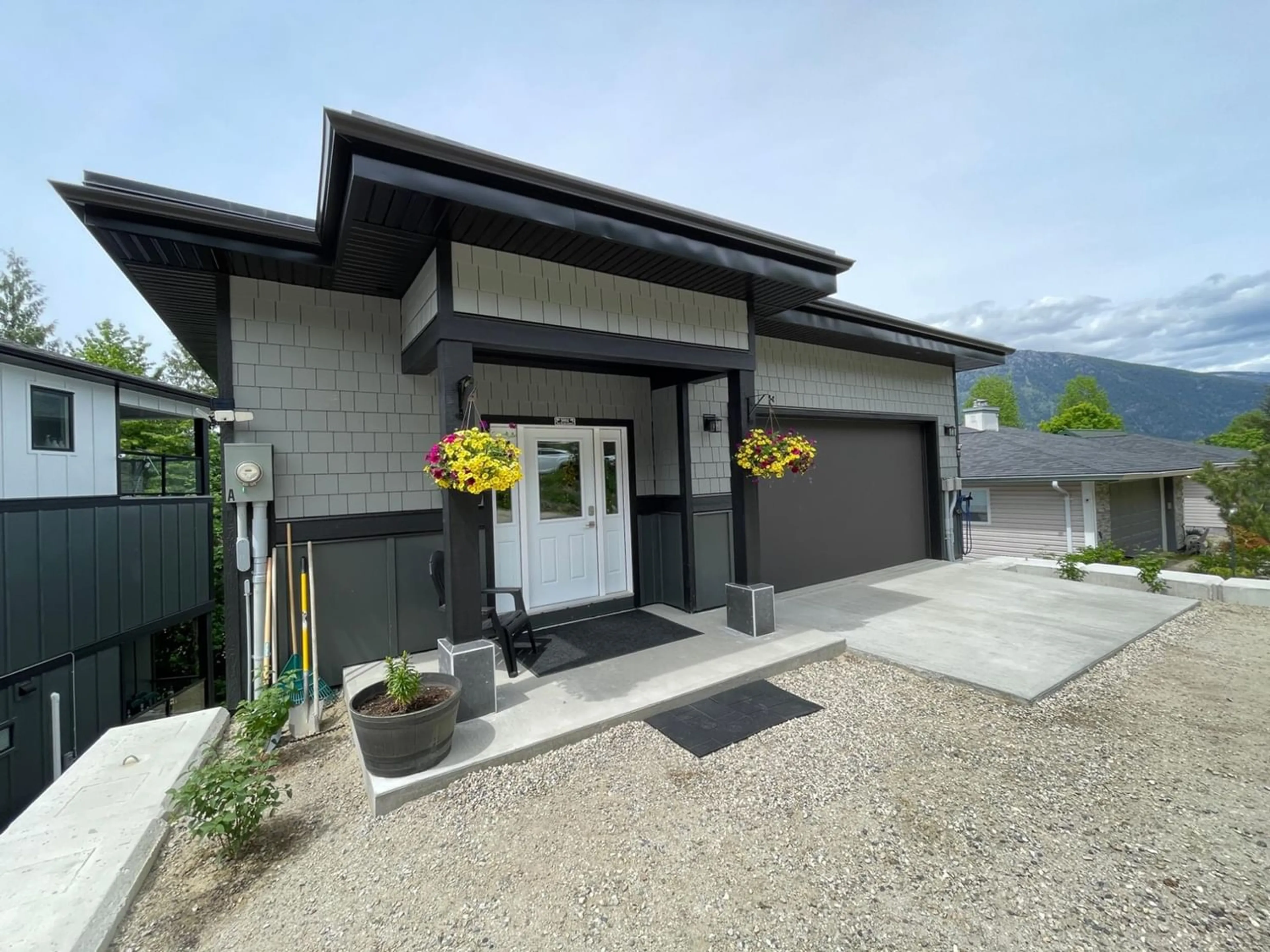 Frontside or backside of a home for 1916 FORT SHEPPARD DRIVE, Nelson British Columbia V1L5S6