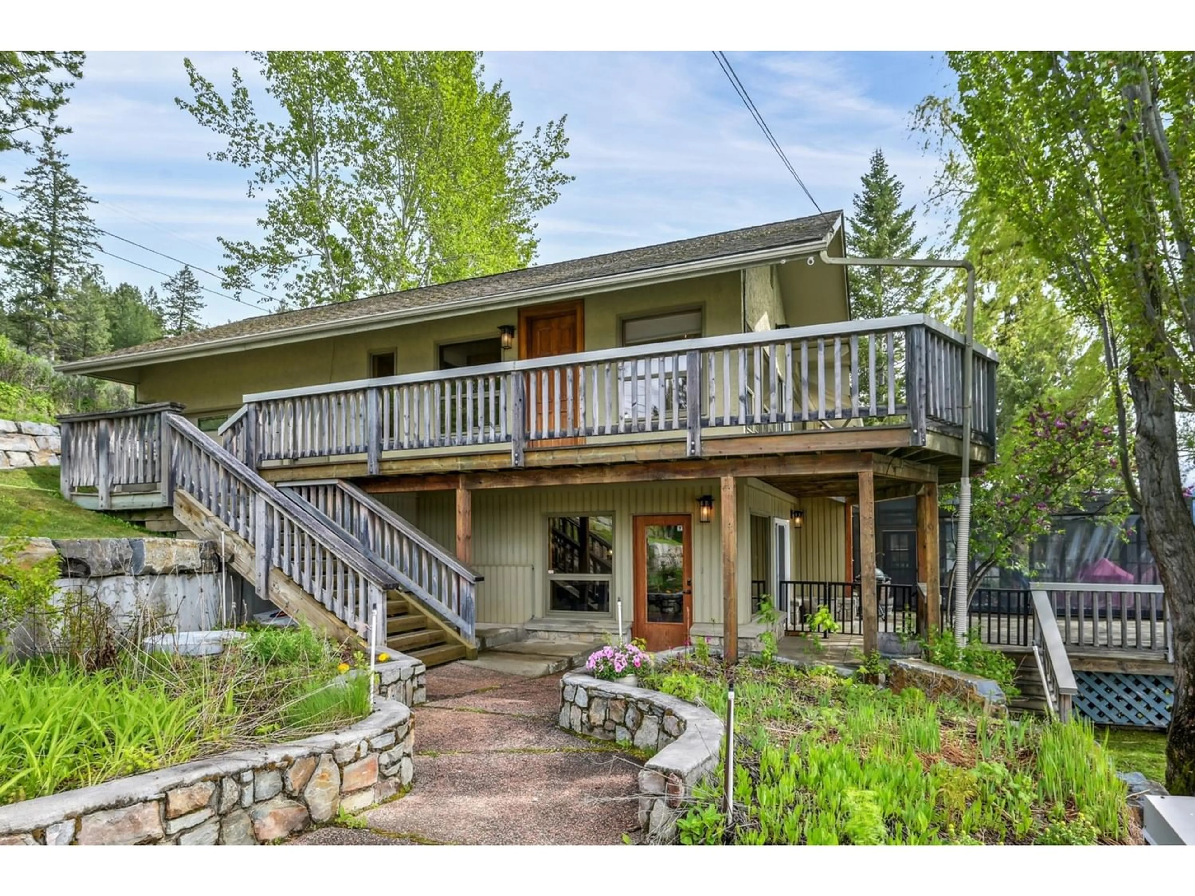 Frontside or backside of a home, cottage for 661 LAKEVIEW Road, Windermere British Columbia V0A1K3