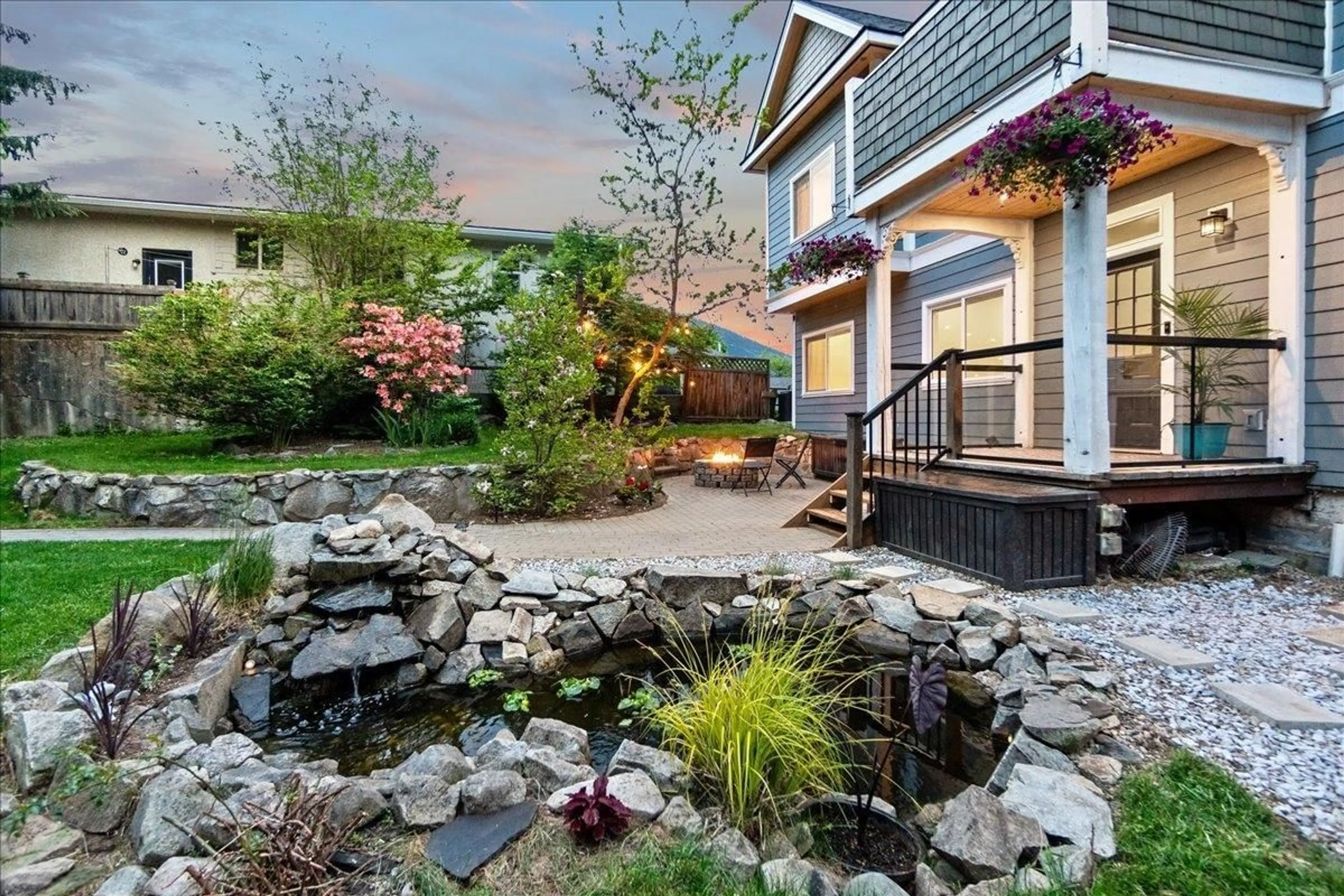 Patio for 211 HOUSTON STREET, Nelson British Columbia V1L5H1