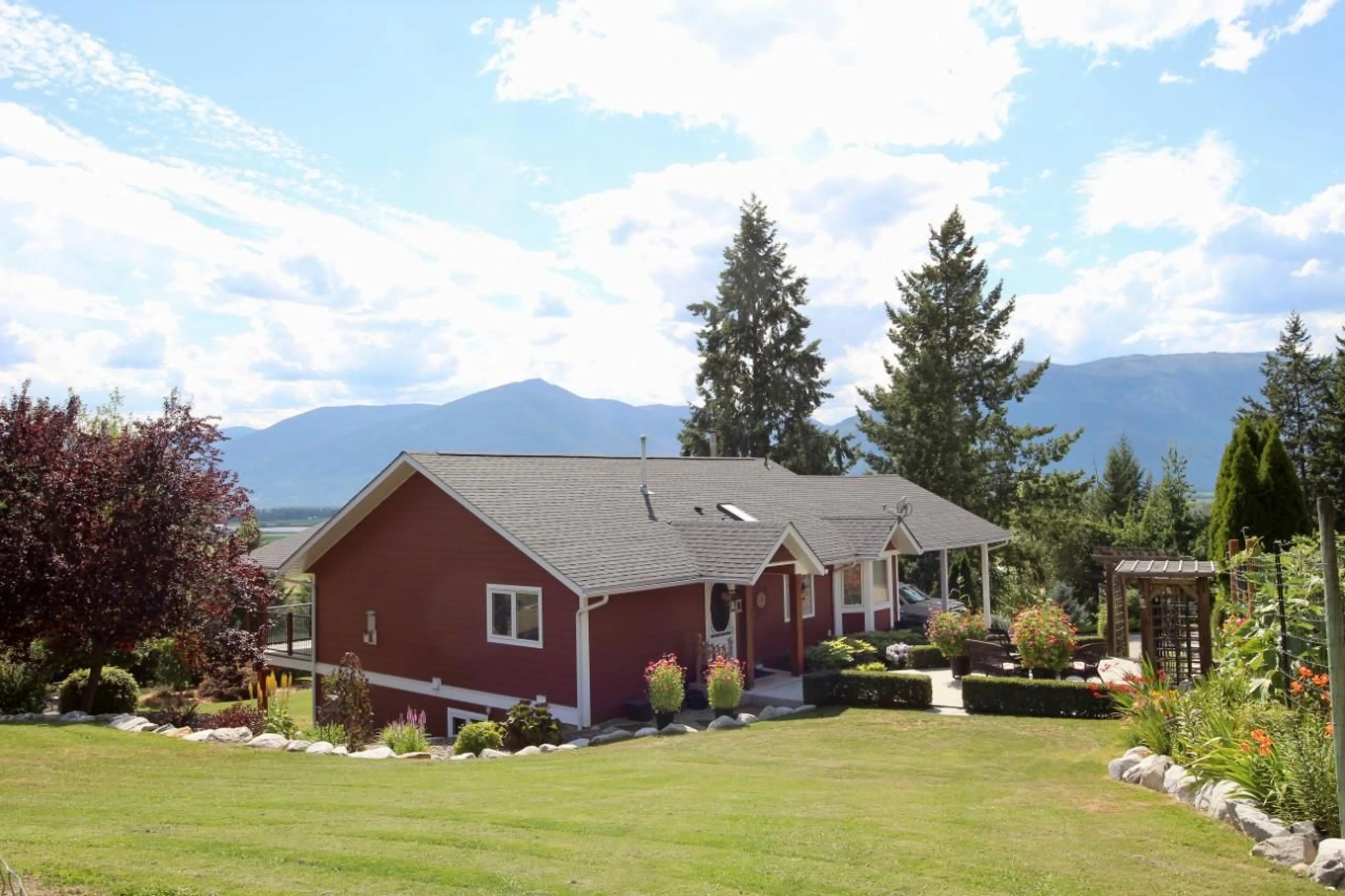 Outside view for 850 PACKING SHED ROAD, Wynndel British Columbia V0B2N2