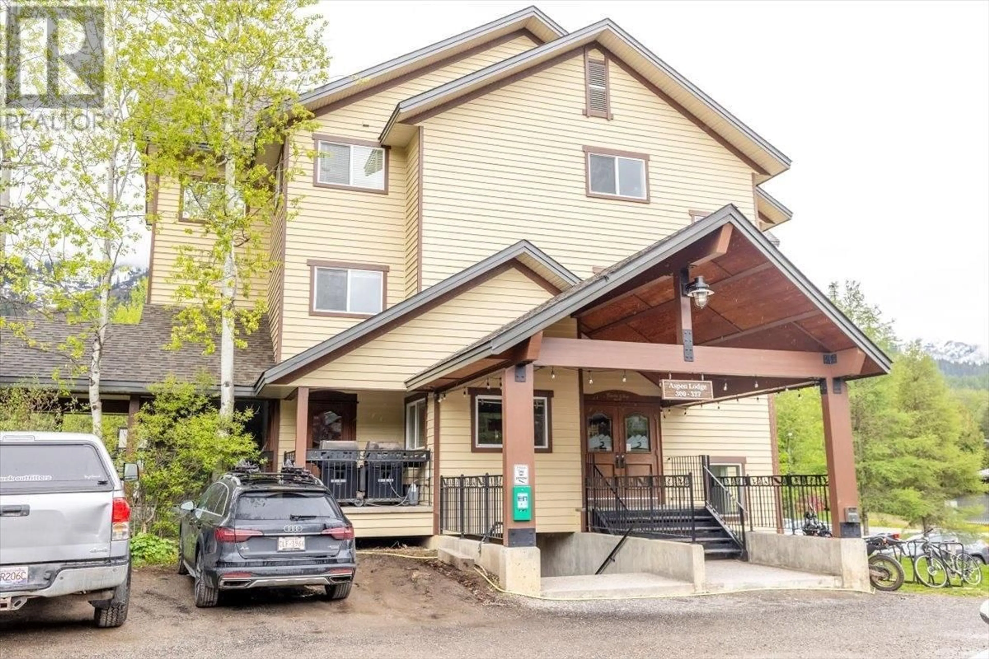 Unknown for 300 - 4559 TIMBERLINE CRESCENT, Fernie British Columbia V0B1M6