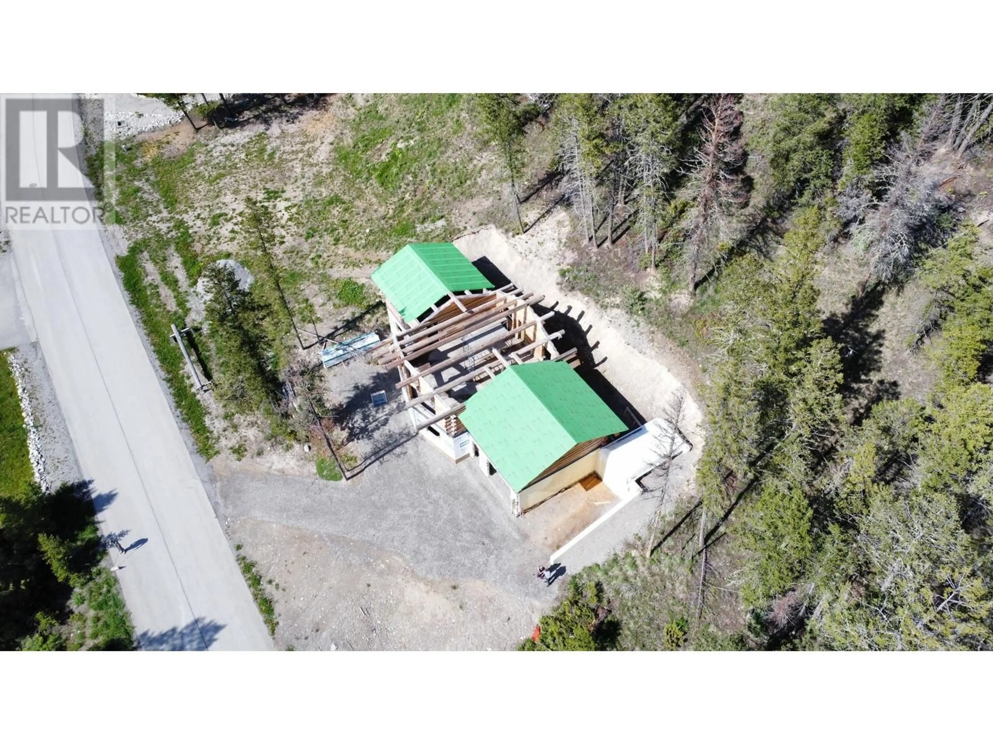 A pic from outside/outdoor area/front of a property/back of a property/a pic from drone, building for 4956 MOUNTAIN TOP DRIVE, Fairmont Hot Springs British Columbia V0B1L1