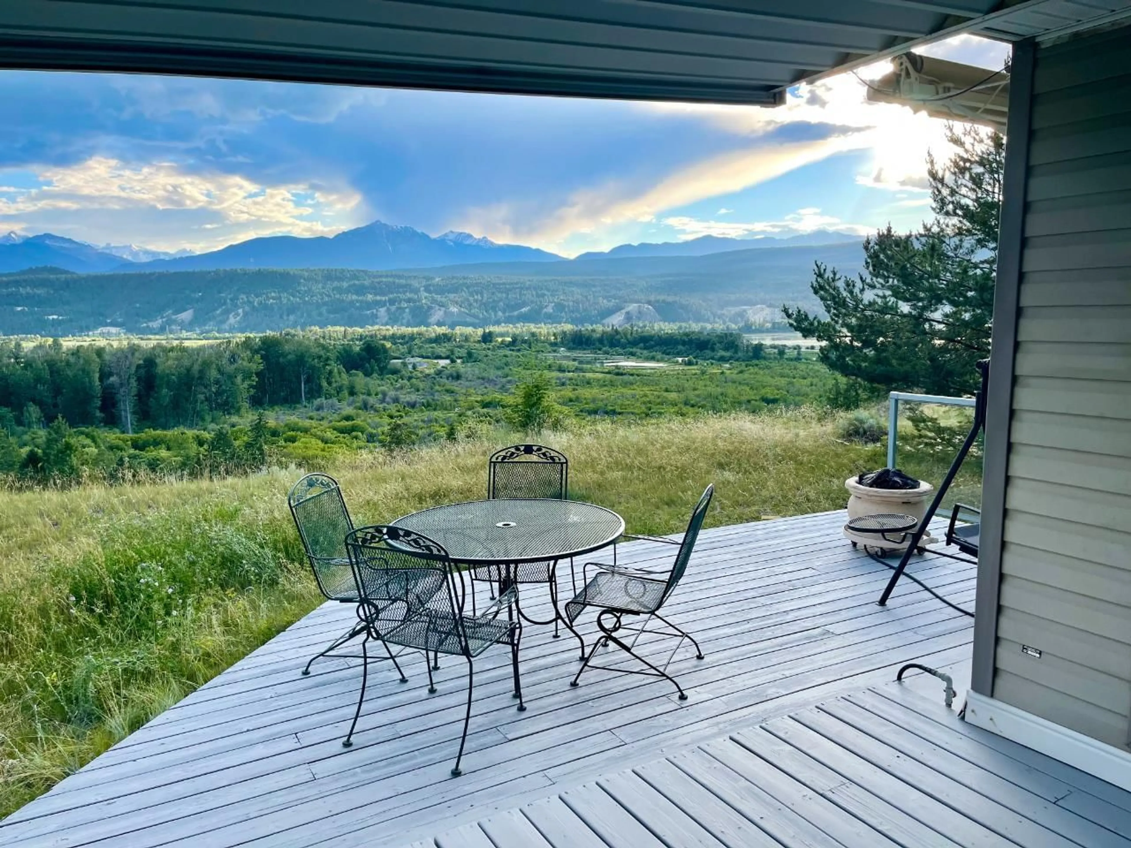 Patio for 4877 LYNX DRIVE, Radium Hot Springs British Columbia V0B2L0