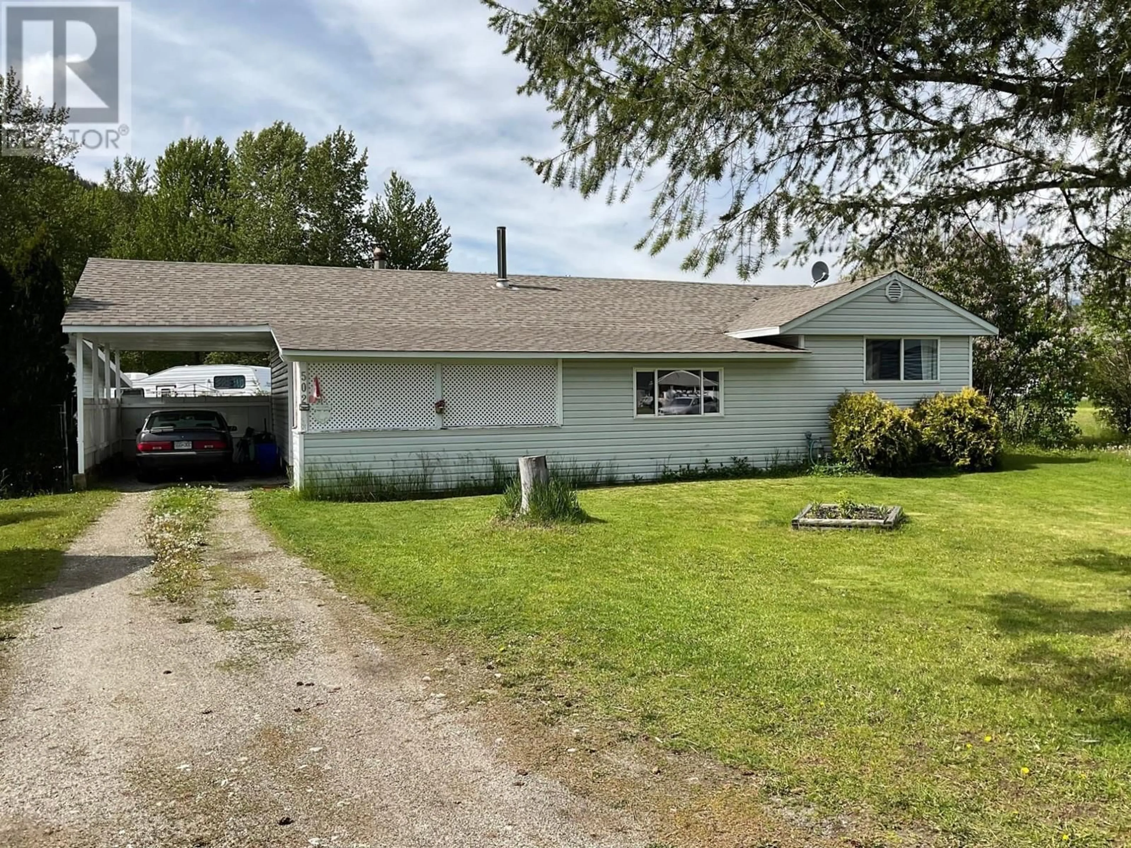 A pic from outside/outdoor area/front of a property/back of a property/a pic from drone, street for 502 WOODGREEN CRESCENT, Greenwood British Columbia V0H1J0