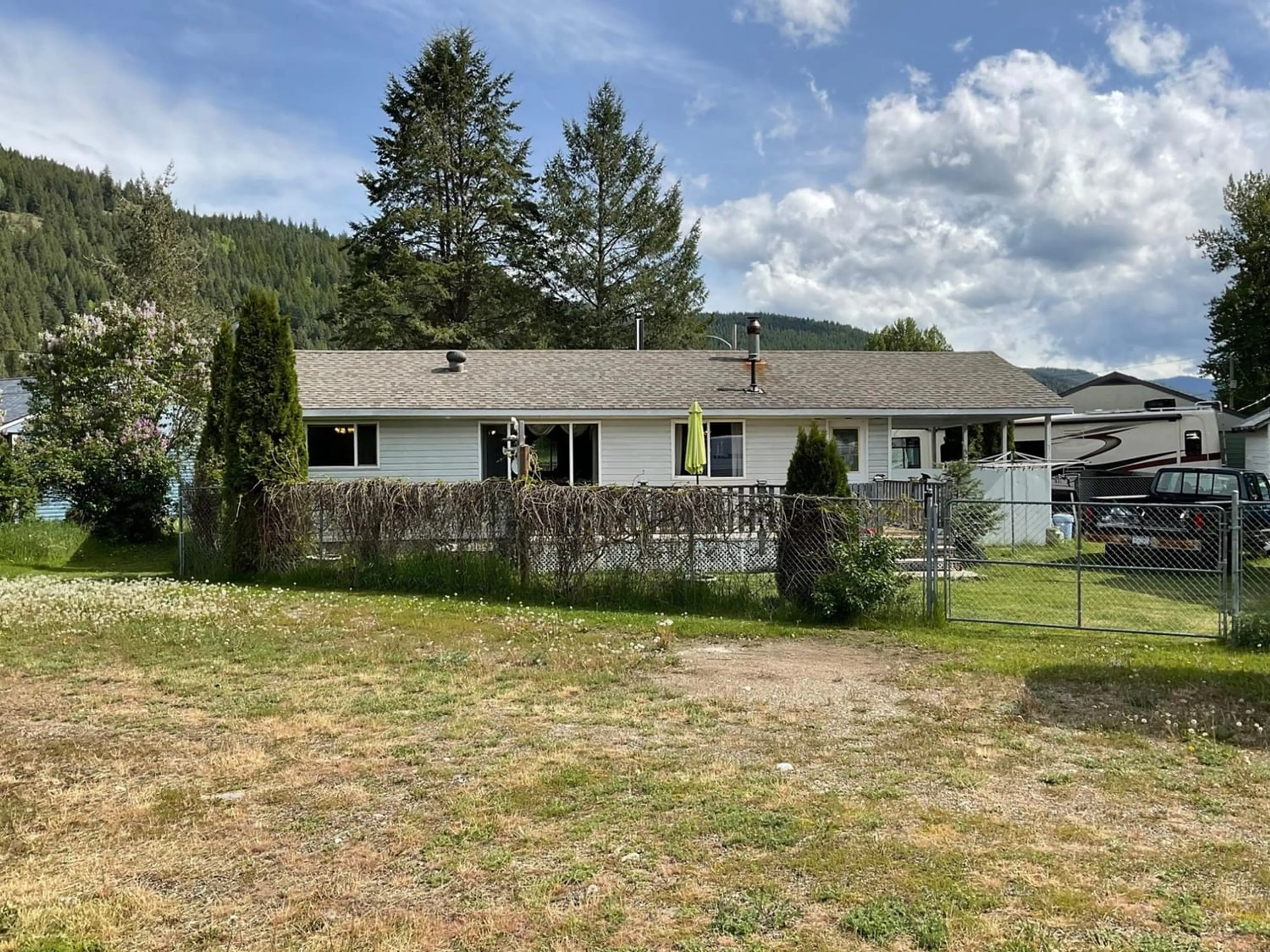 Frontside or backside of a home, cottage for 502 WOODGREEN Crescent, Greenwood British Columbia V0H1J0