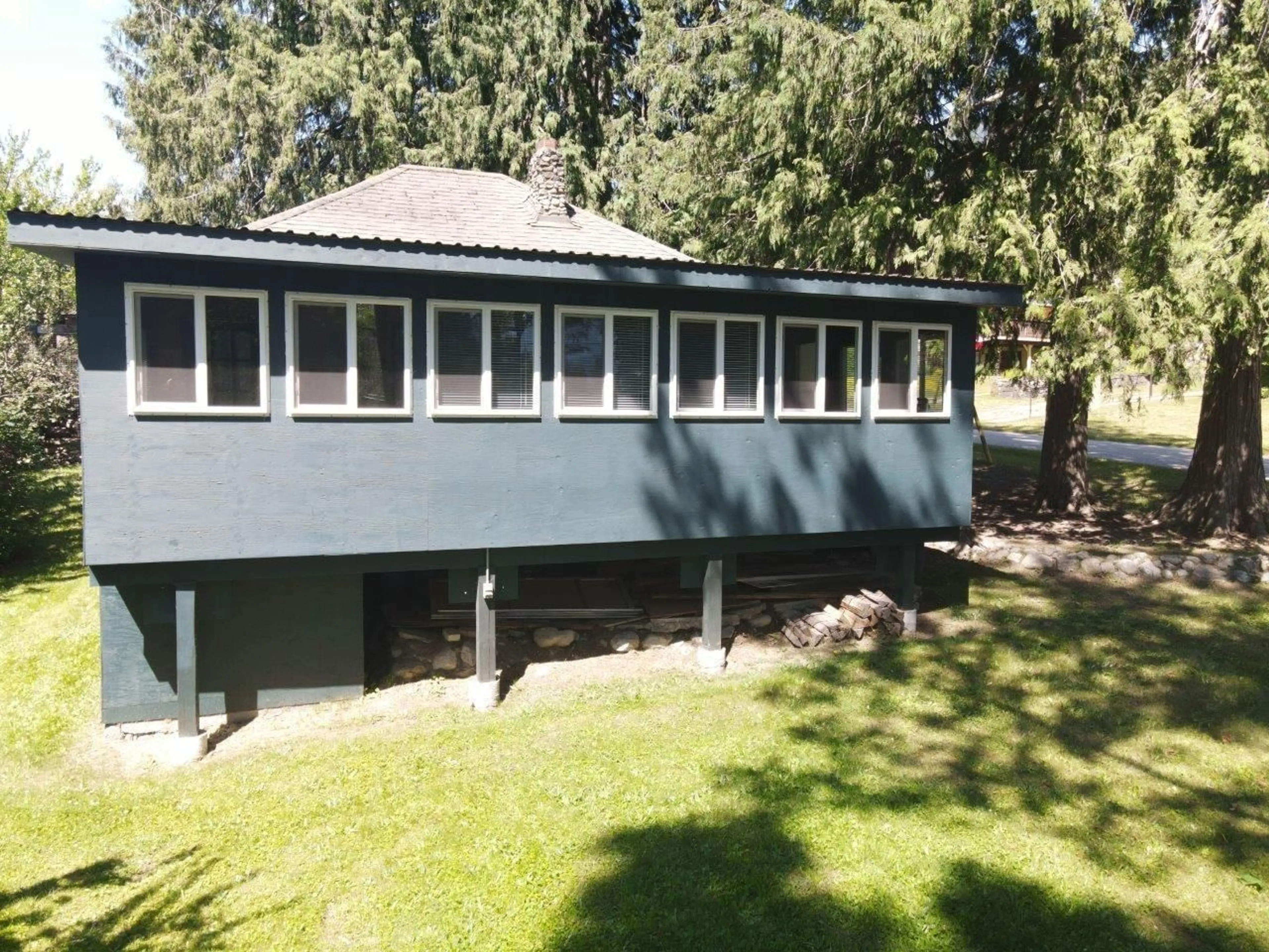 Frontside or backside of a home for 8566 BUSK ROAD, Balfour British Columbia V0G1C0