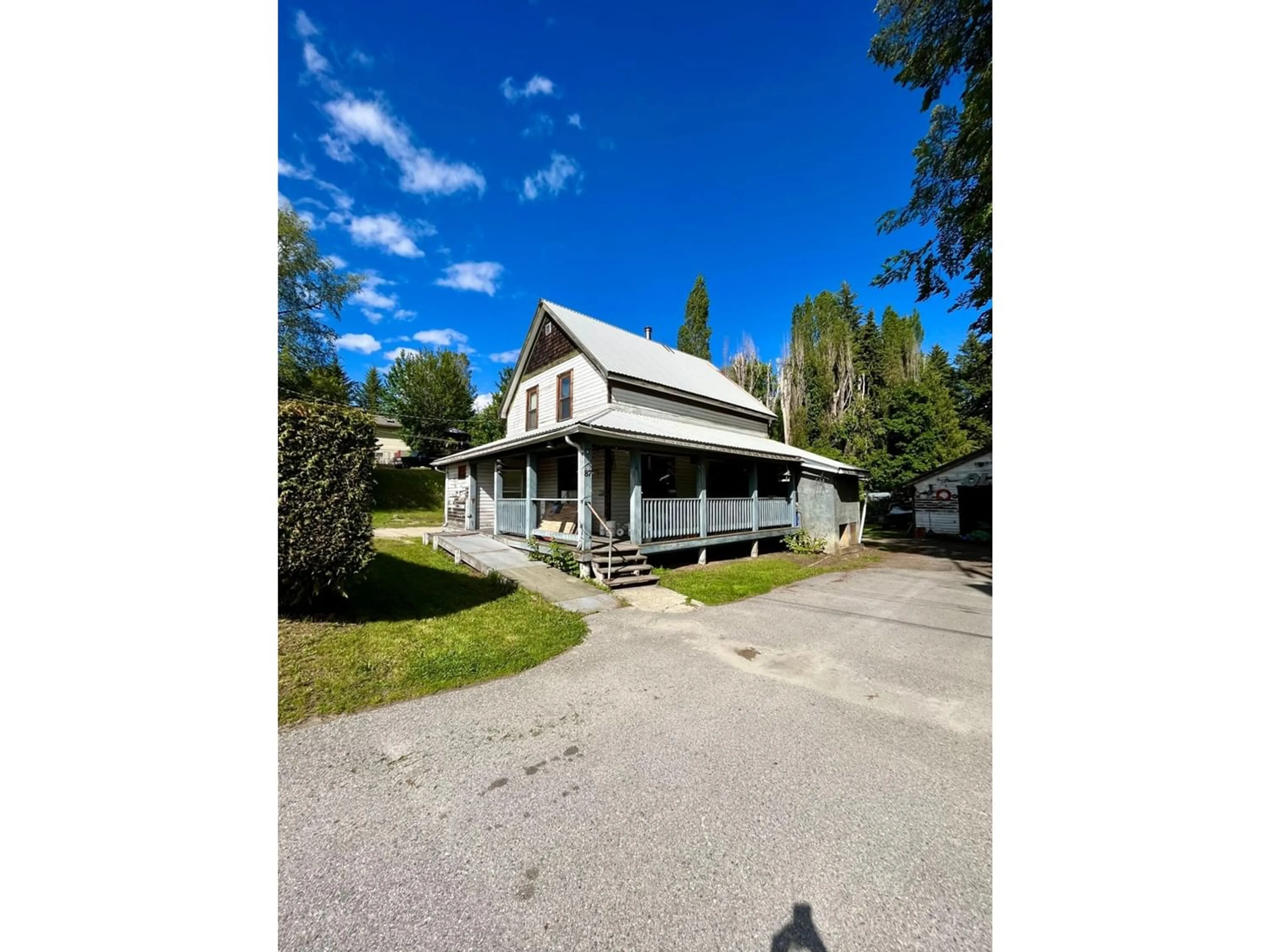 A pic from exterior of the house or condo for 87 NELSON AVENUE, Nakusp British Columbia V0G1R0