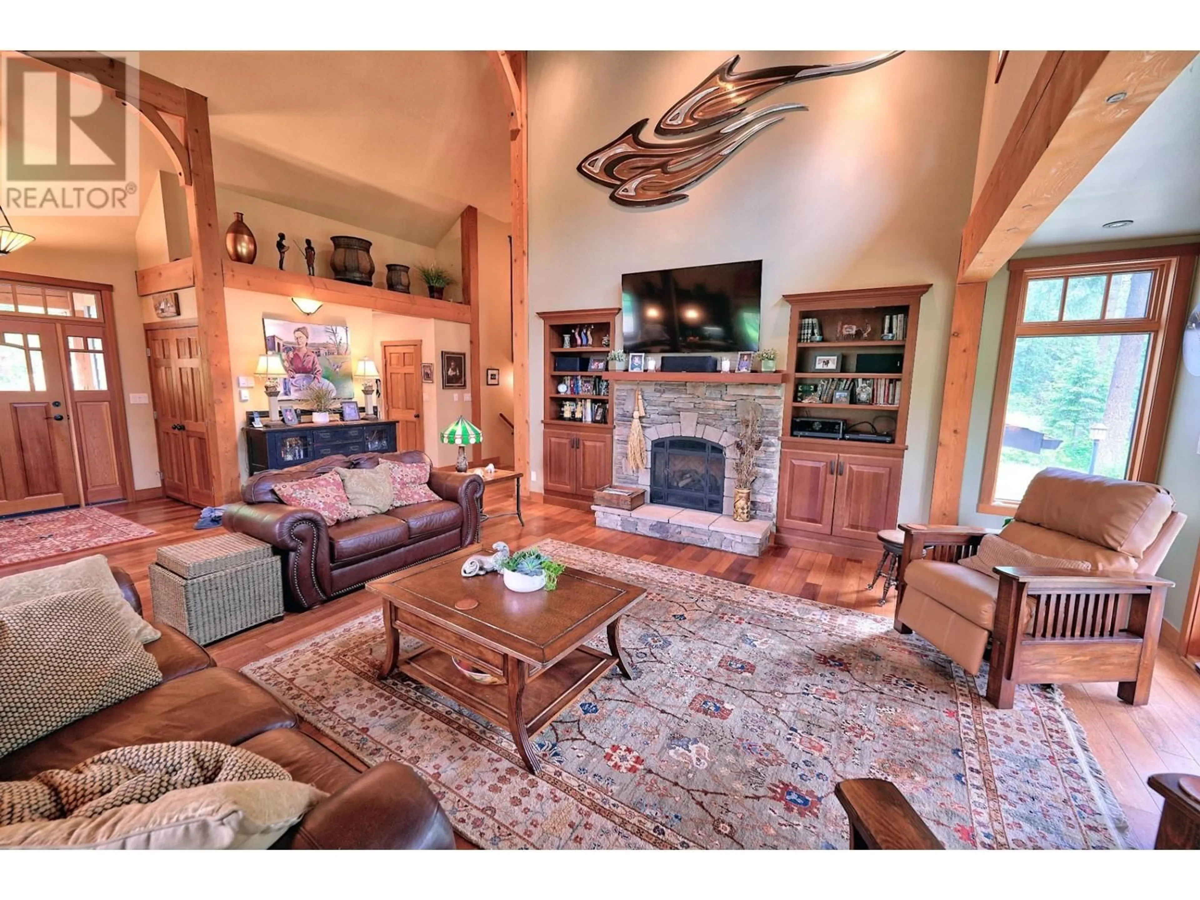 Living room with furniture, unknown for 2660 SHOREACRES-GOOSE CREEK ROAD, Shoreacres British Columbia V1N4P4