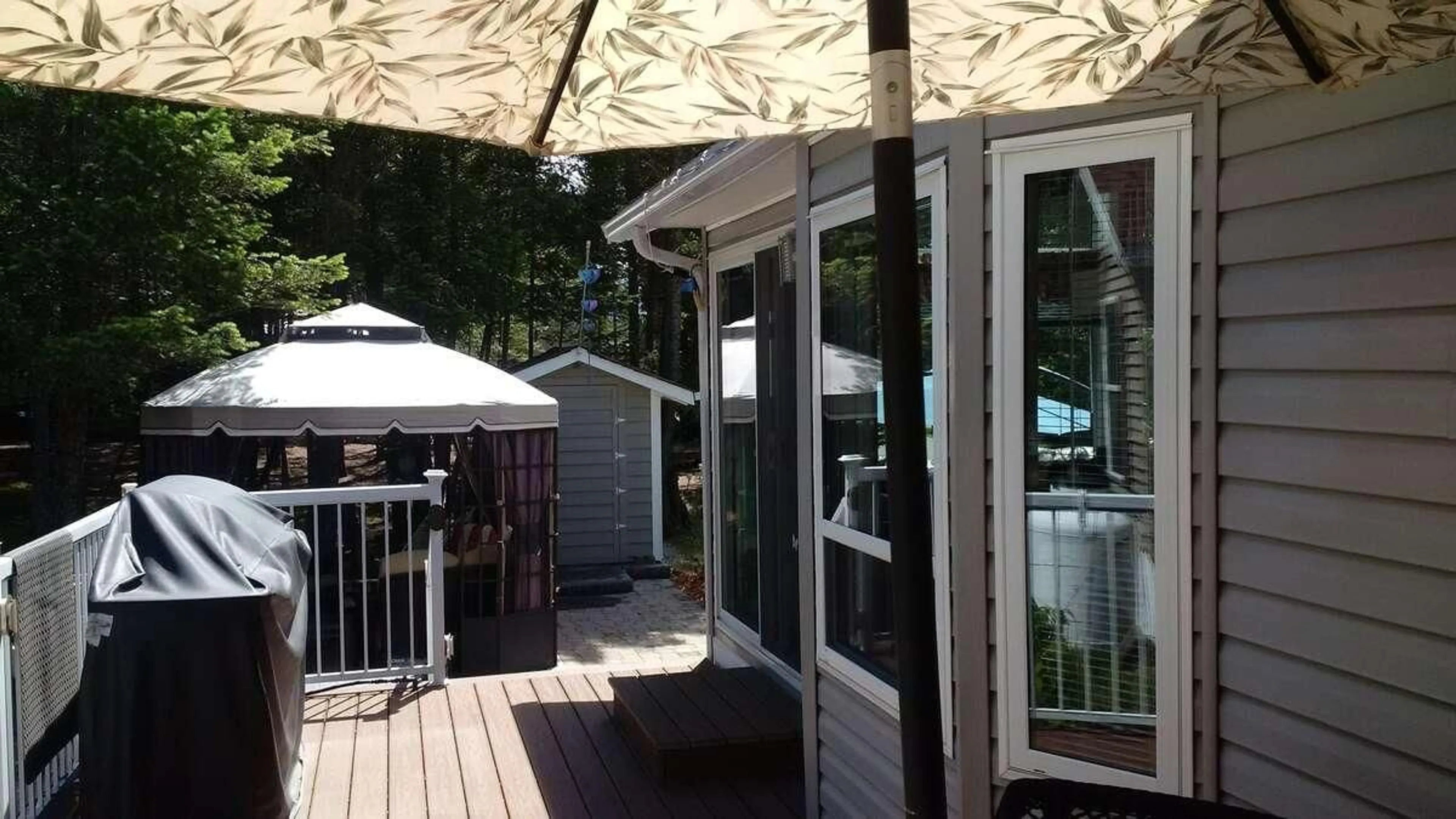 Patio, cottage for 4889 LYNX Crescent, Radium Hot Springs British Columbia V0A1M0