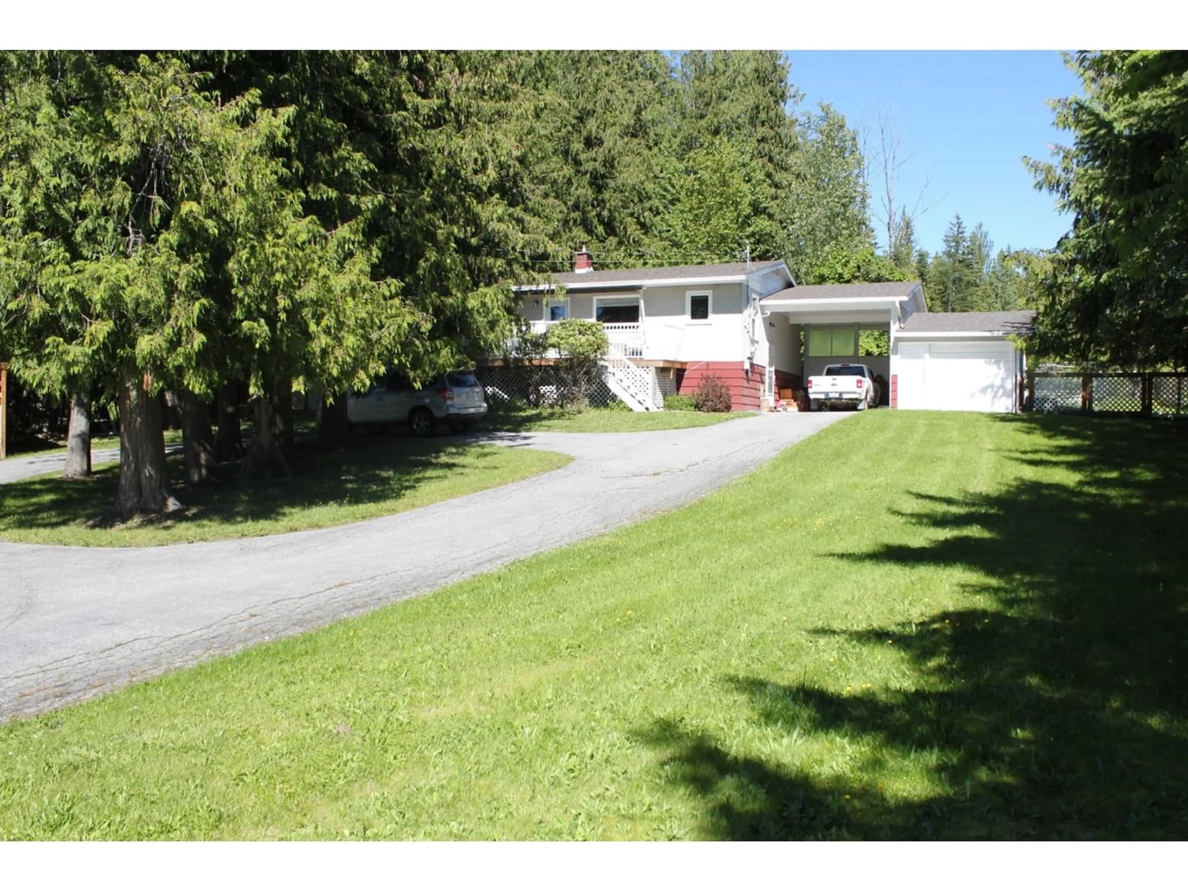 Frontside or backside of a home for 270 GLENACRES ROAD, Nakusp British Columbia V0G1R0