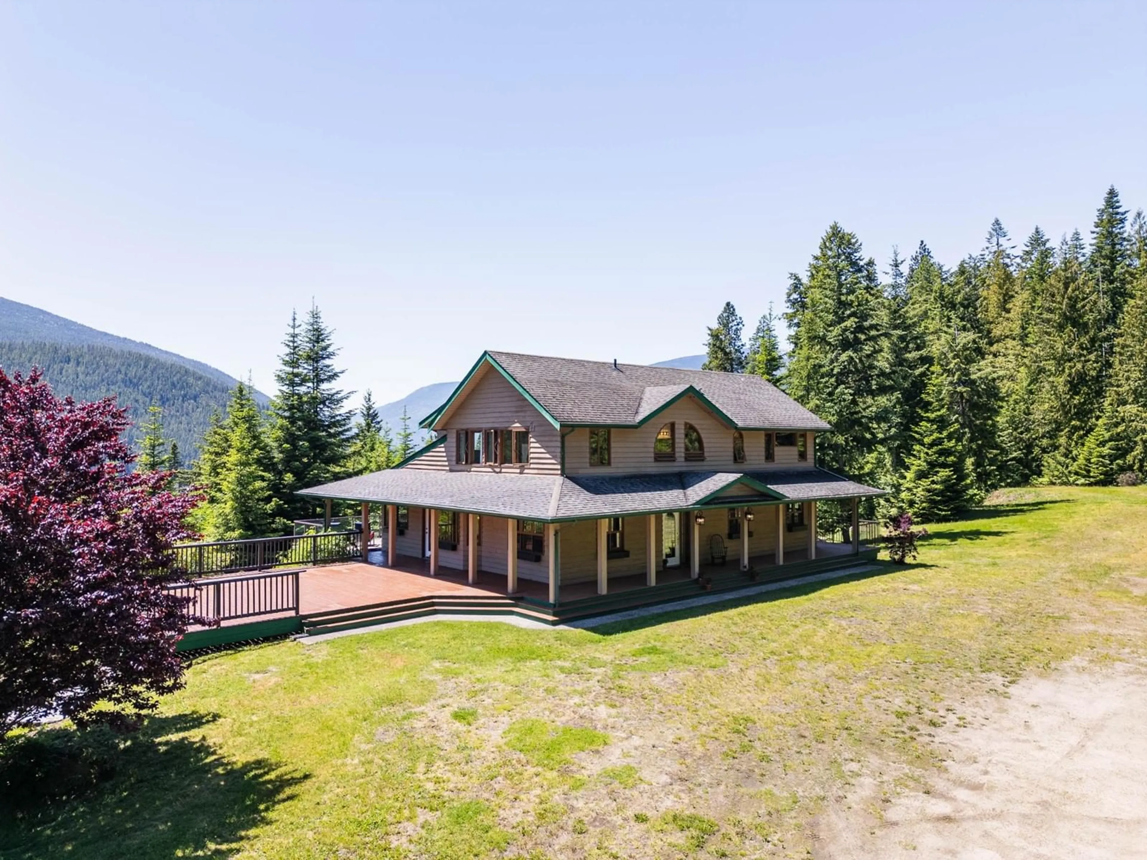 Outside view for 4625 CRESCENT VIEW DRIVE, Nelson British Columbia V1L6N3