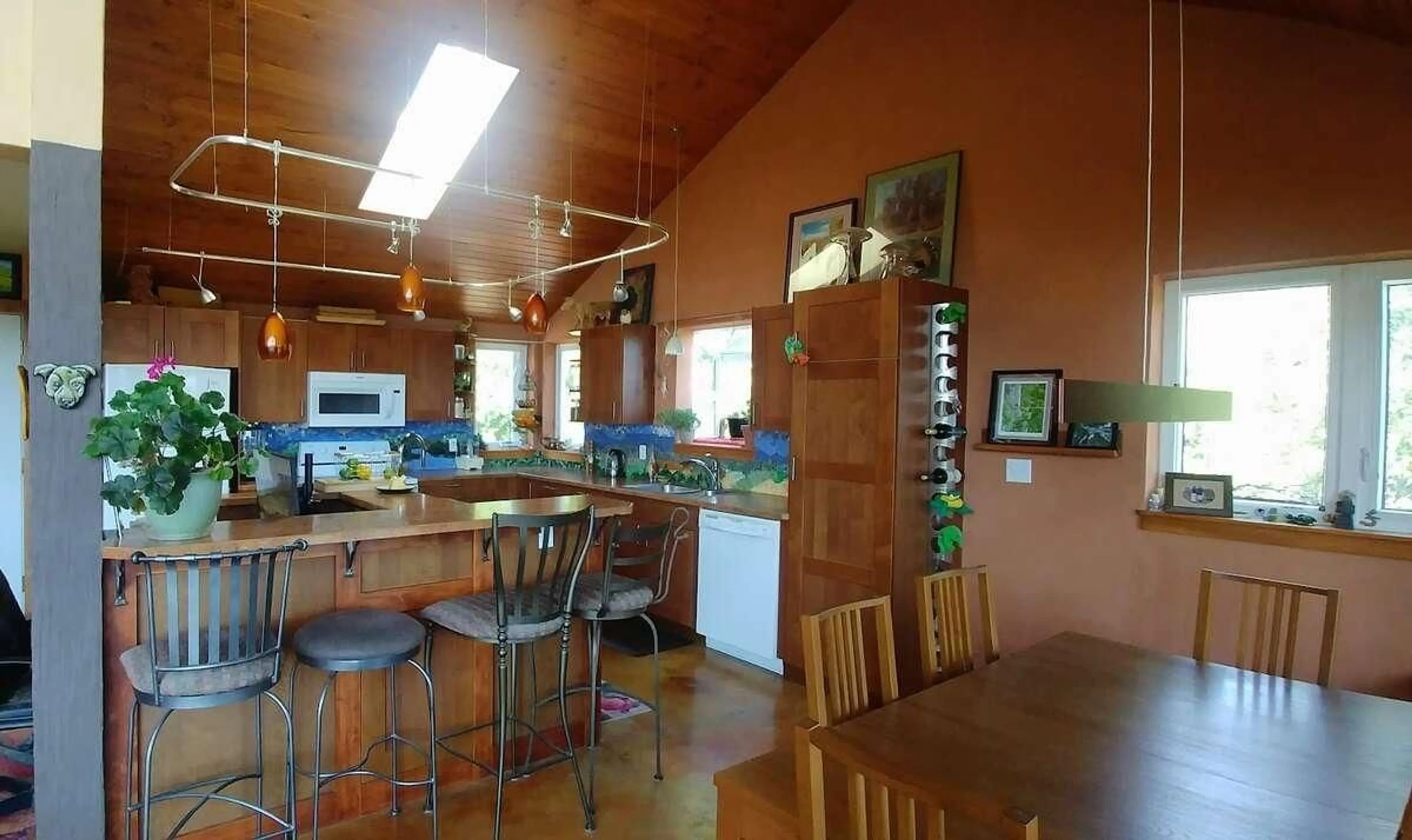 Kitchen, wood floors, cottage for 1067 SIMMONS Road, Creston British Columbia V0B1G7