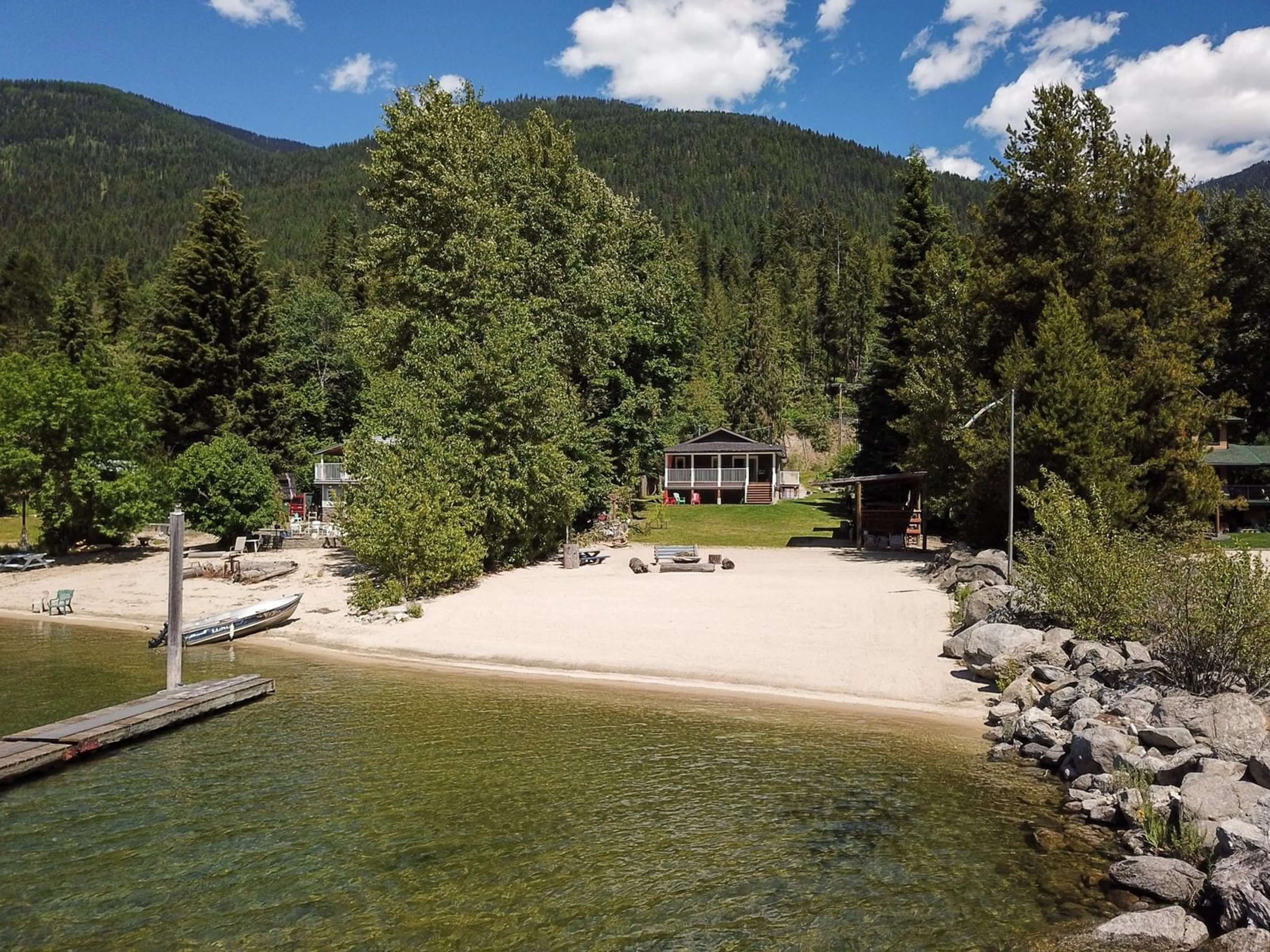 Lakeview for 5810 HIGHWAY 3A, Nelson British Columbia V1L6N8