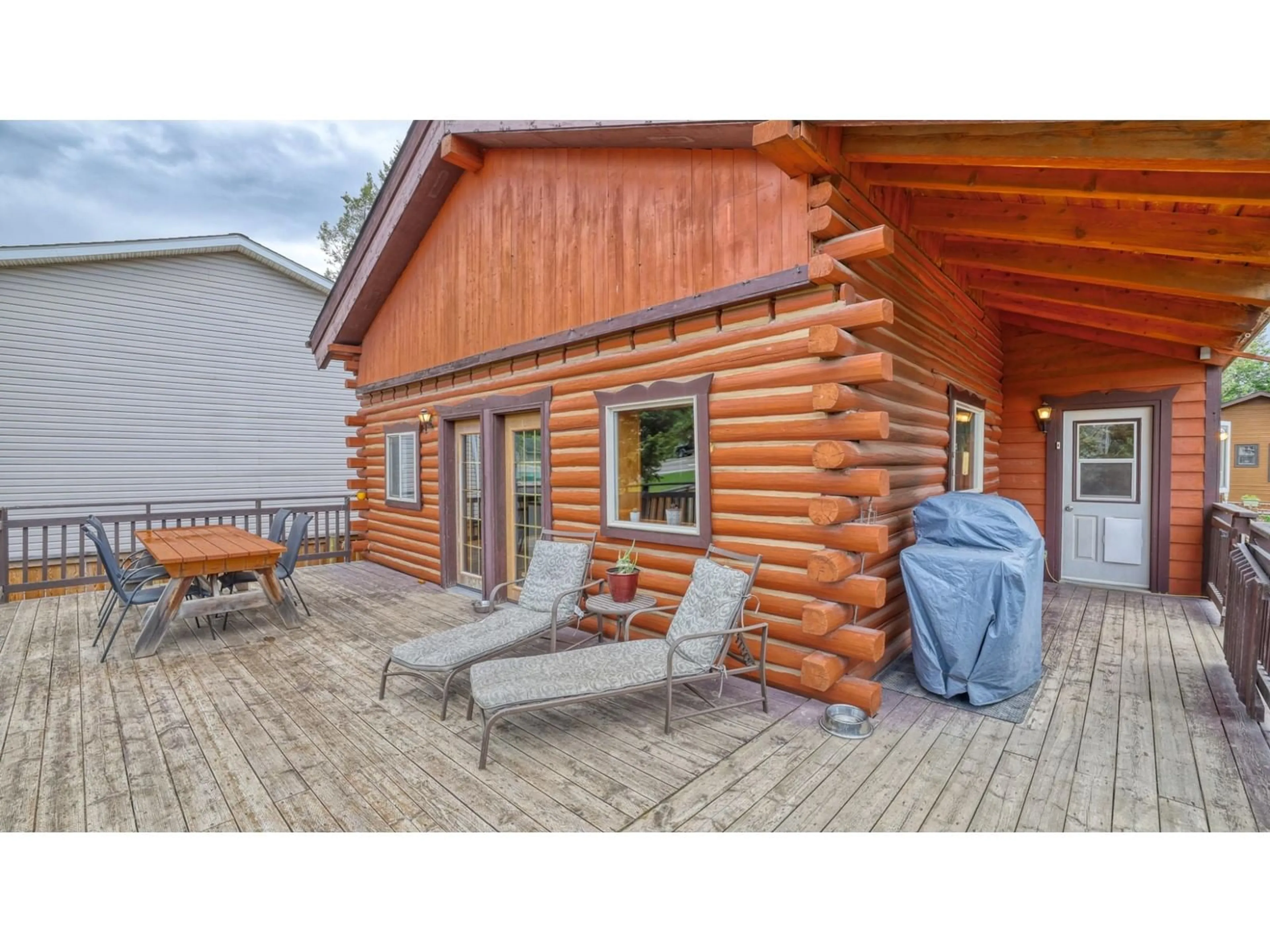 Patio for 4764 FORSTERS LANDING ROAD, Radium Hot Springs British Columbia V0B1M0