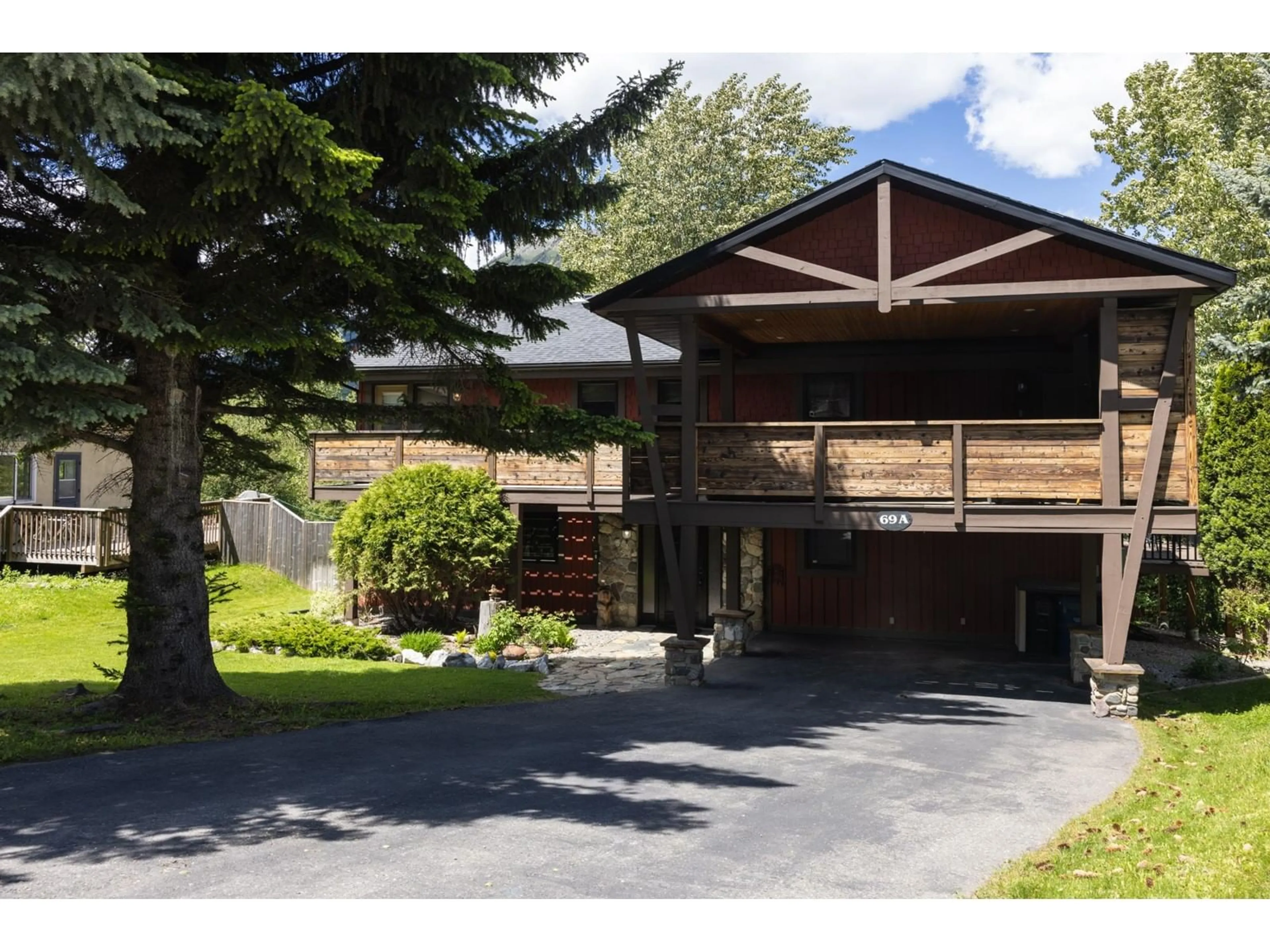 Outside view for 69A RIDGEMONT DRIVE, Fernie British Columbia V0B1M2