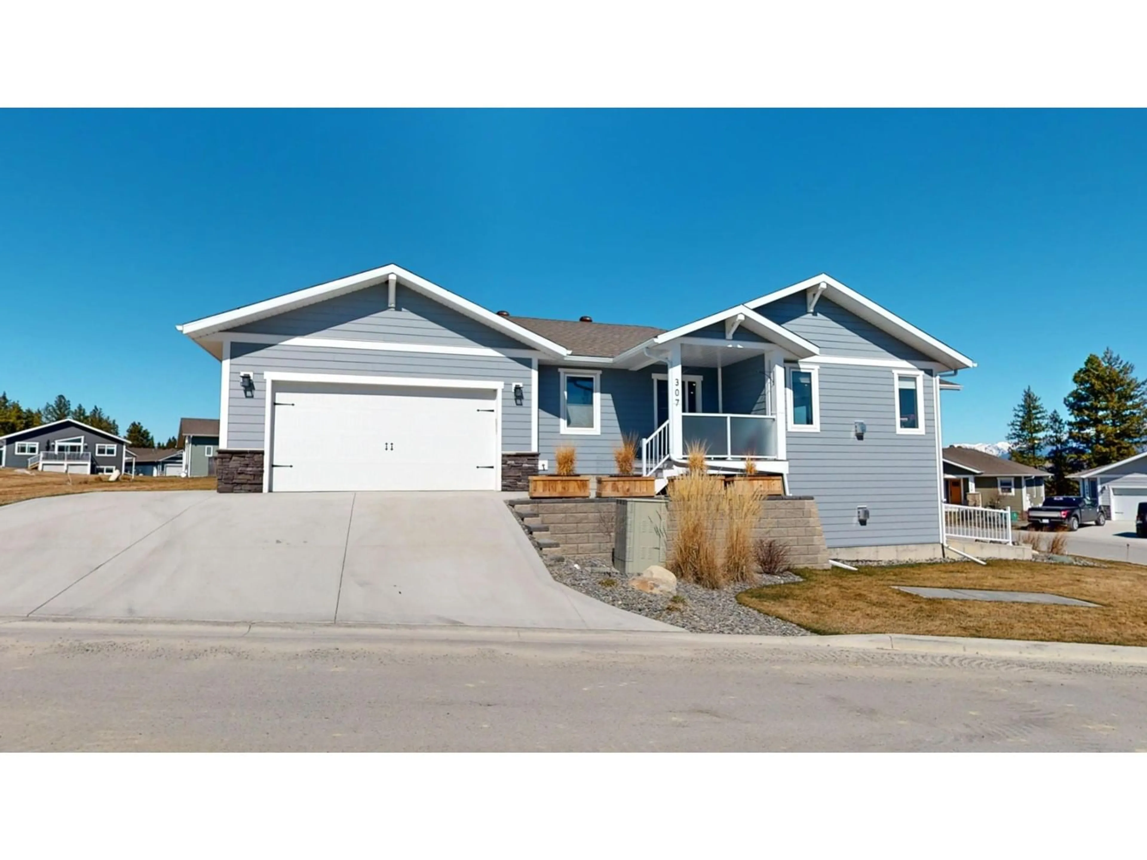 Frontside or backside of a home, the street view for 307 LEGACY LOOKOUT, Cranbrook British Columbia V1C0E4